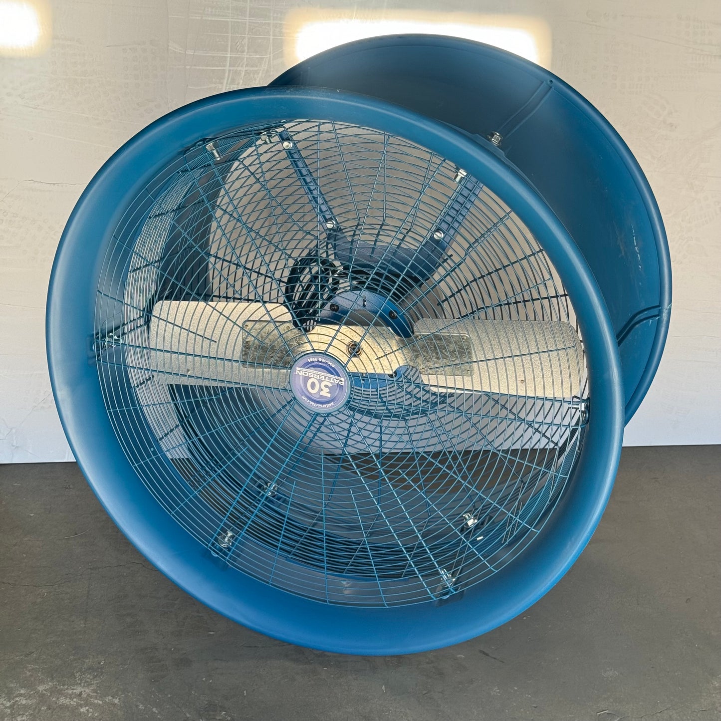 PATTERSON Jet-Stream Fan 36”Hx23L Blue (Small Scratch)