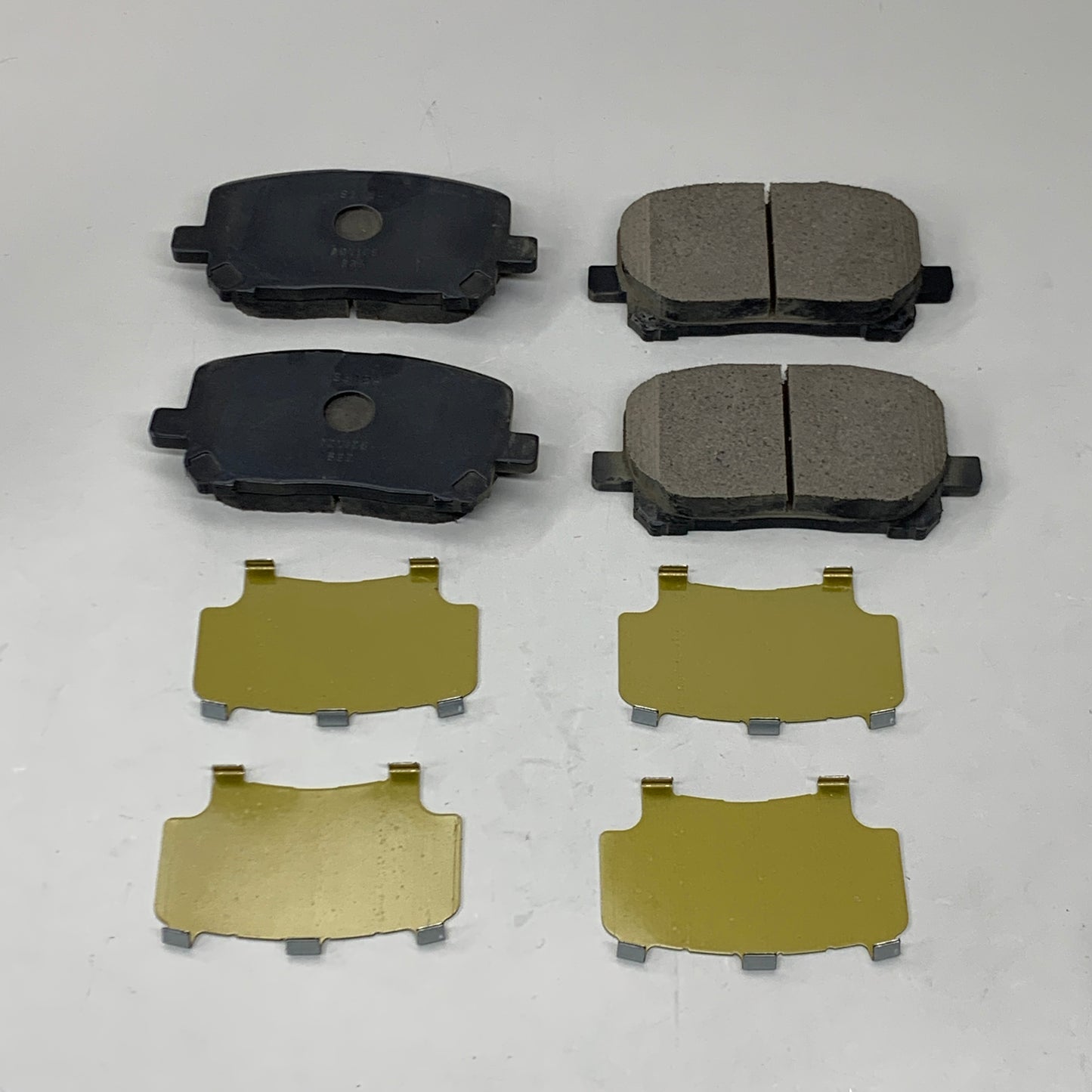 BECK ARNLEY Disc Brake Pad for Pontiac and Toyota Vehicles 089-1697