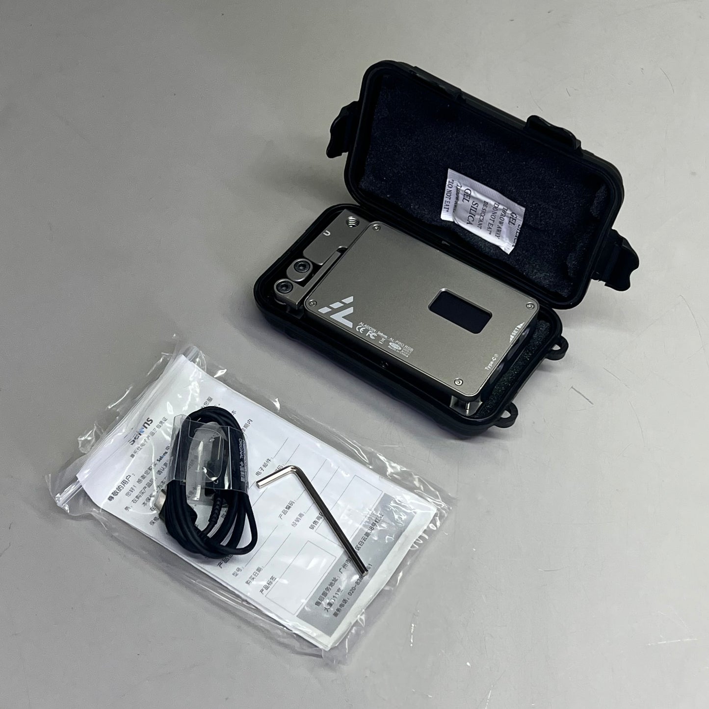 SELENS Aladdin LED Pocket Light Kit 1000mAh Battery Cap 7.5W Work Rate AL-PRORGB