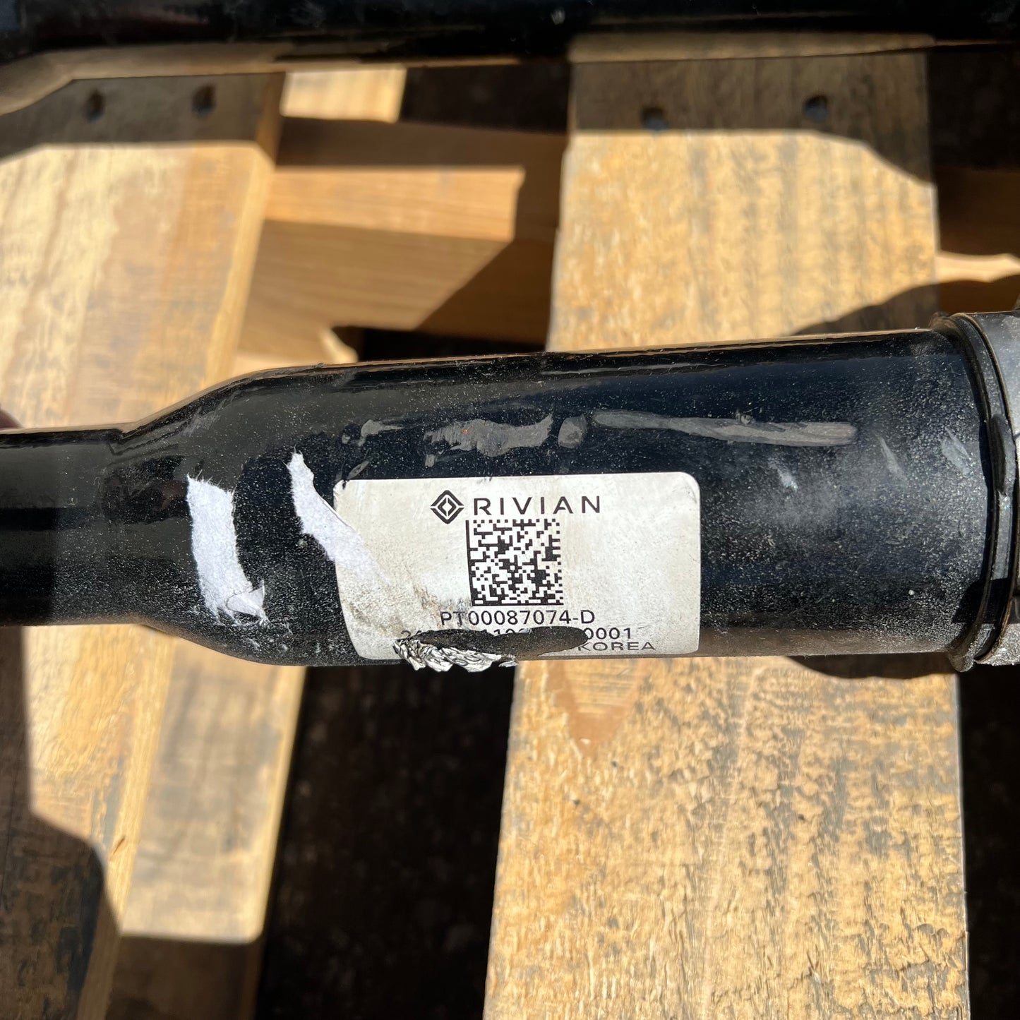 ZA@ Pallet of RIVIAN Assorted Drive Shafts W/ Different Conditions  (AS-IS)