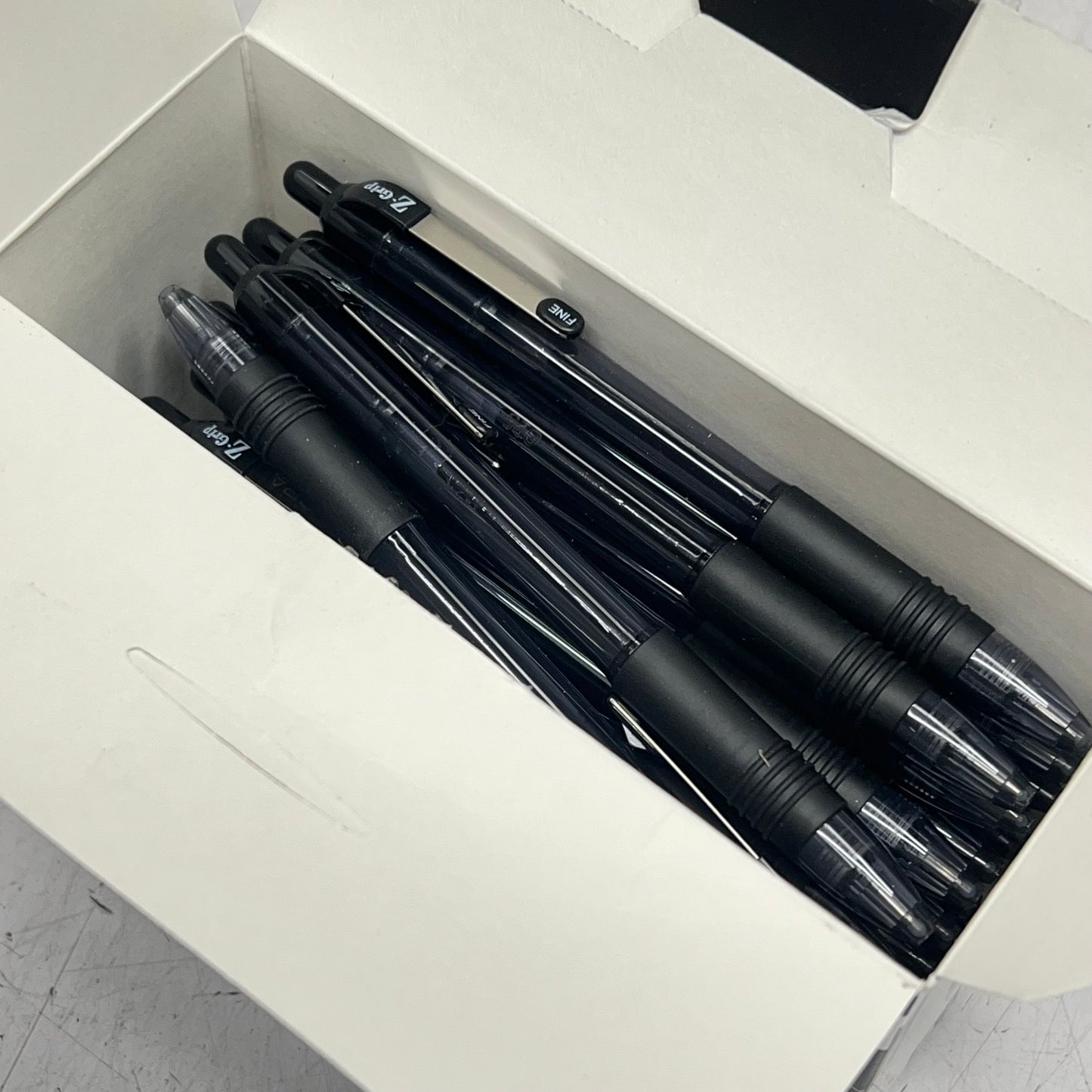 ZEBRA (30 PACK) Pen Z-grip Retractable Ballpoint Pen  0.7mm Black BX-25X30/0820