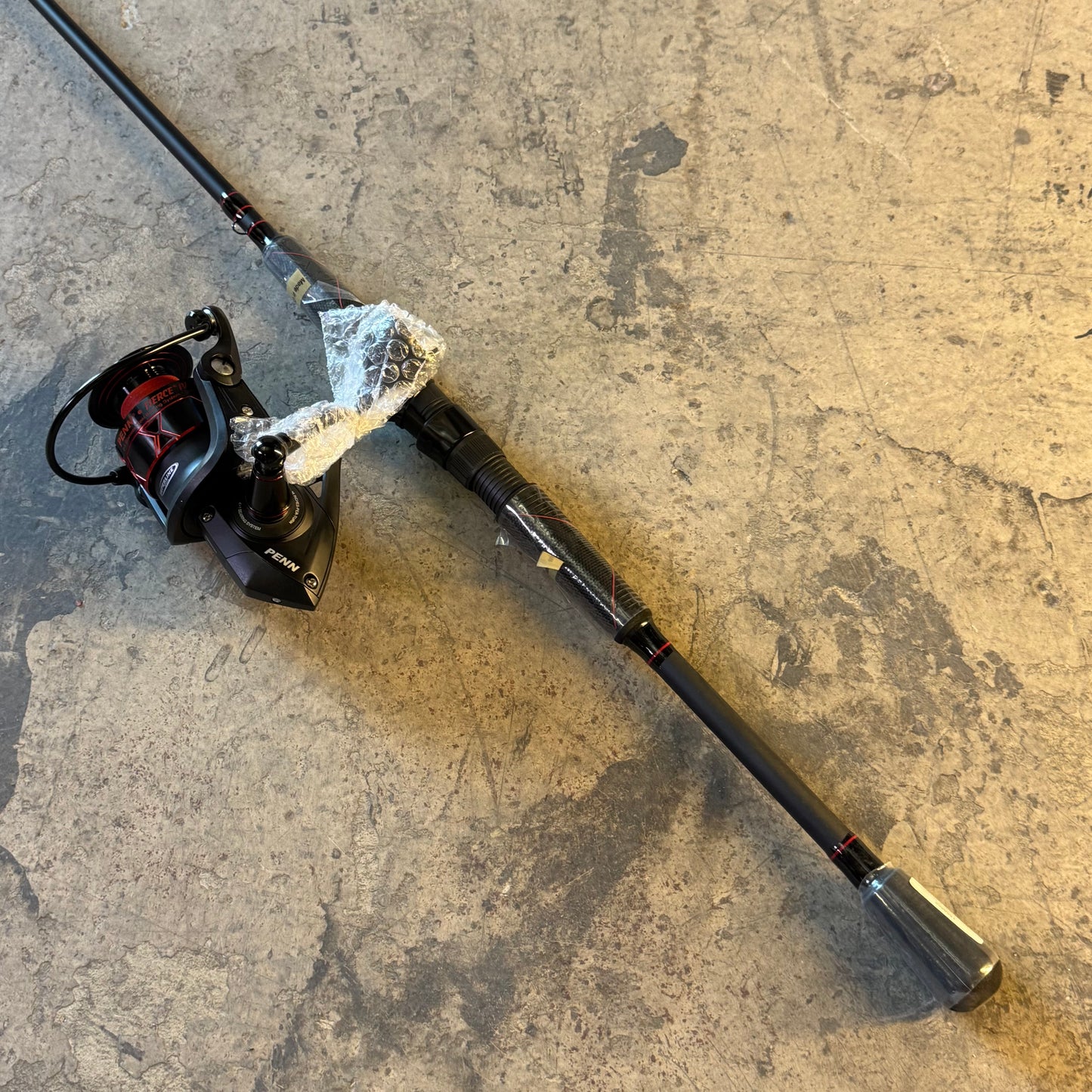 PENN Fierce IV LE 7' Medium Heavy Spinning Combo - 15-40 lb 1558688