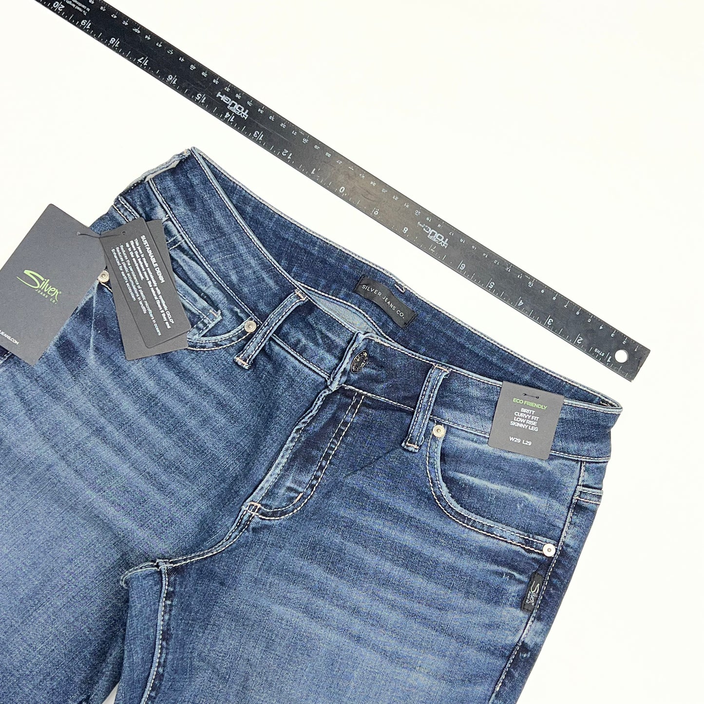SILVER JEANS CO Britt Curvy Fit Low Rise Skinny Leg Women's Sz 29/29 Indigo