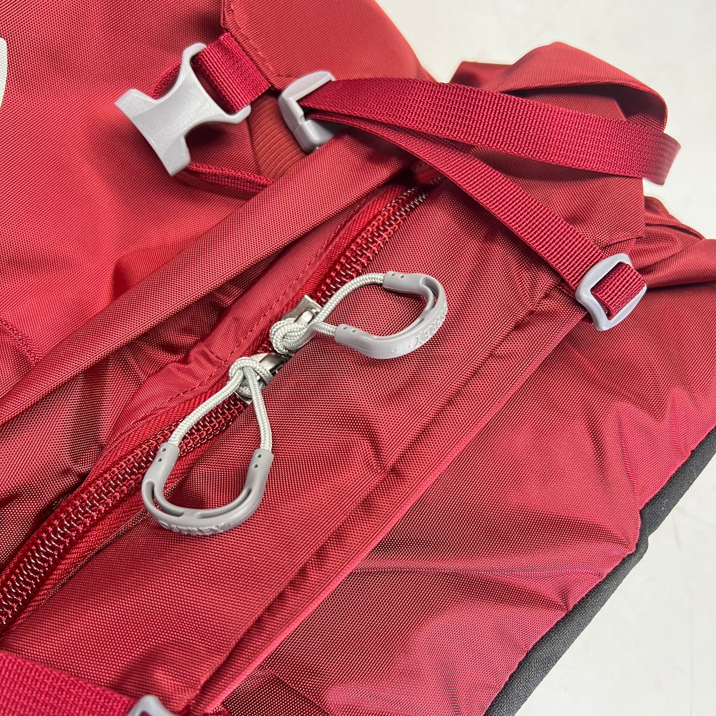 OSPREY Ariel 55L Pack Custom Fit Women's Sz L Torso Adjust Claret Red 10002887