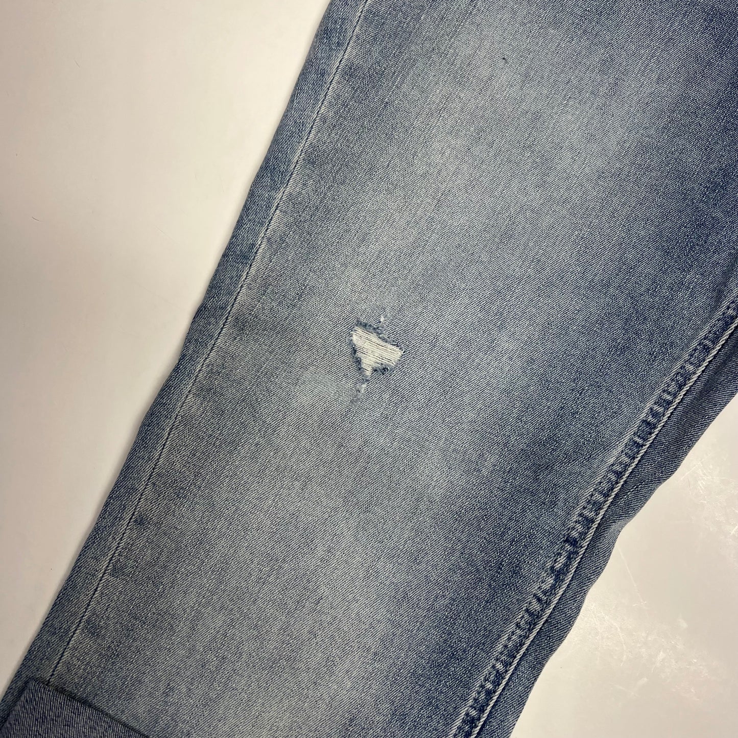 SILVER JEANS CO Elyse Curvy Fit Mid Rise Straight Leg Women's Size 34/29 Indigo