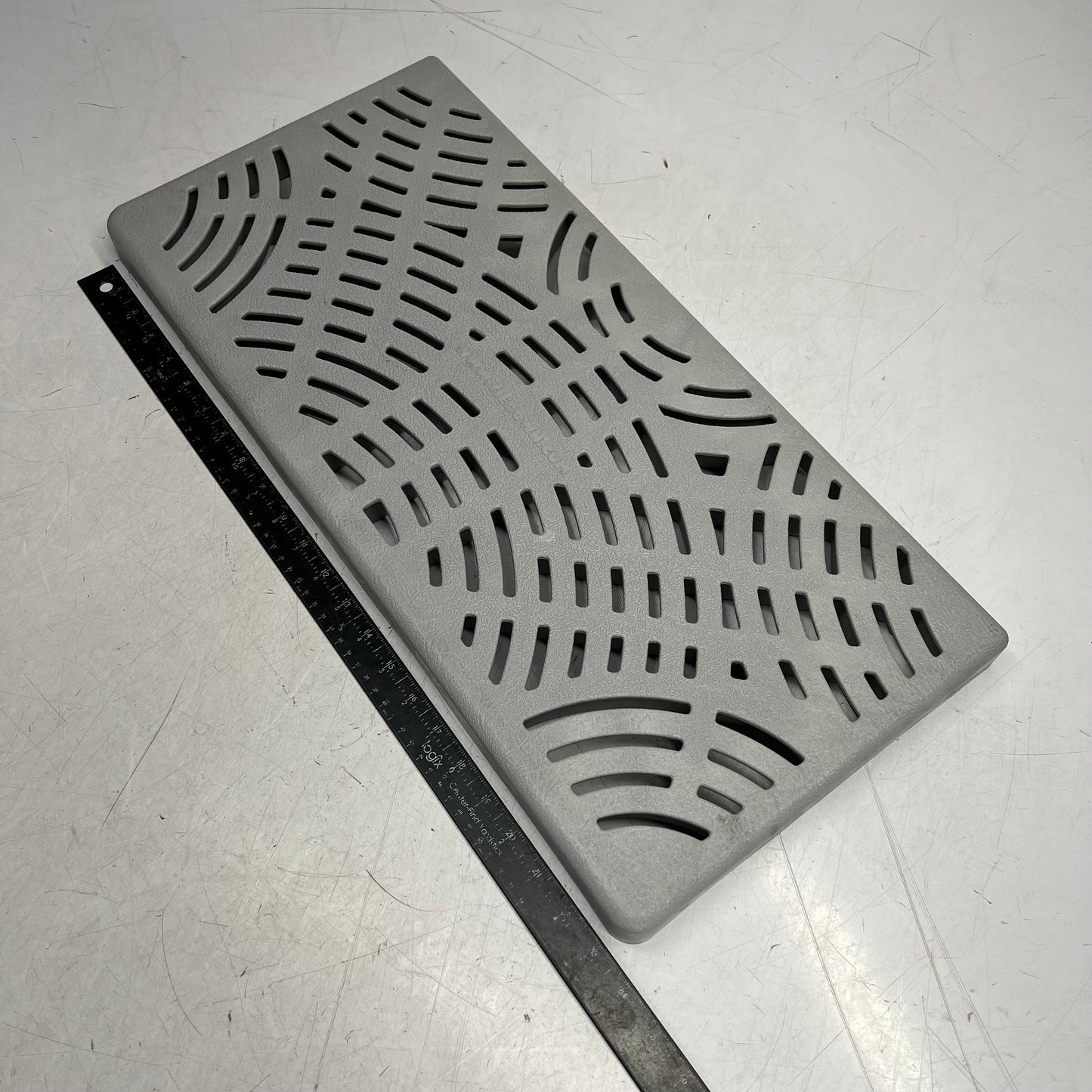 TIE DOWN Durable Boarding Step for Trailers (Step Only) 24"x11.5" Grey 86469