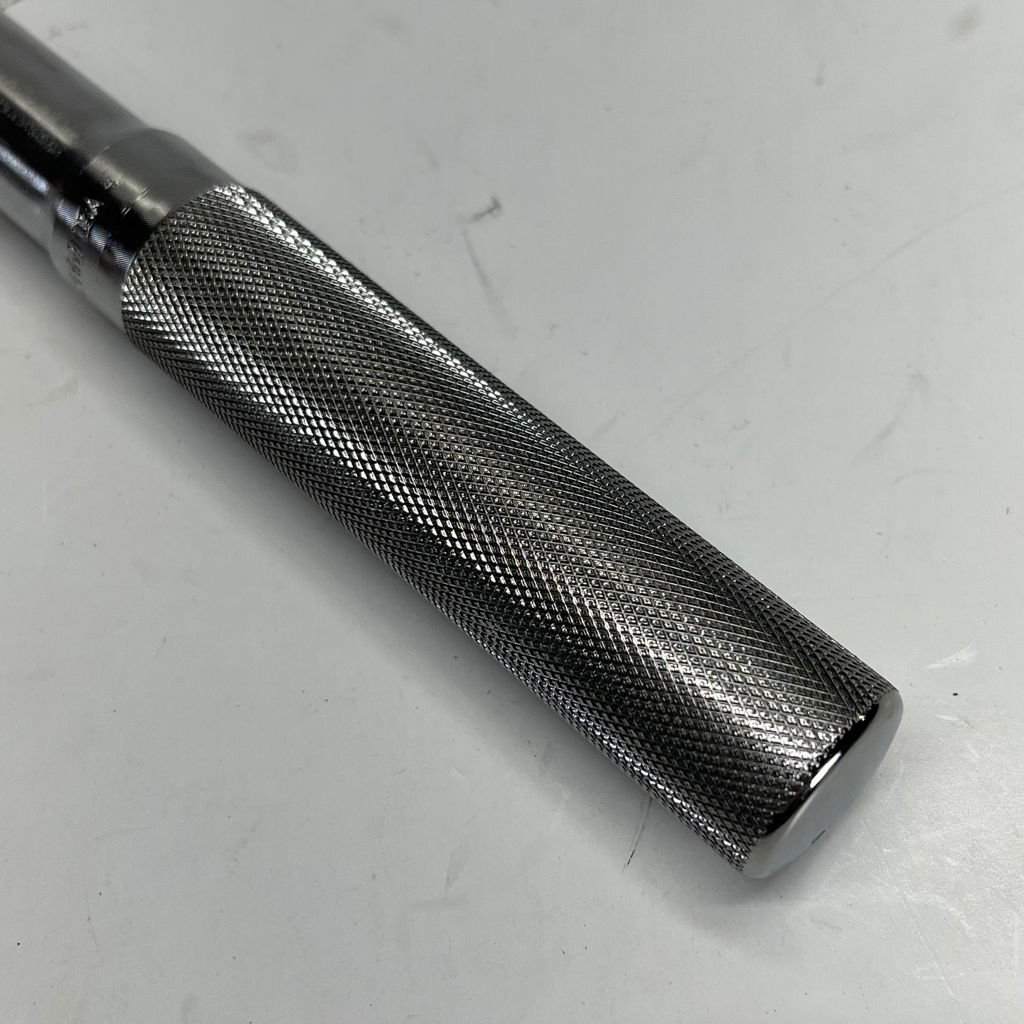 SNAP ON Handle W/ Locking Button Knurled 36" - 15/16 End Chrome L872RM (As-Is)