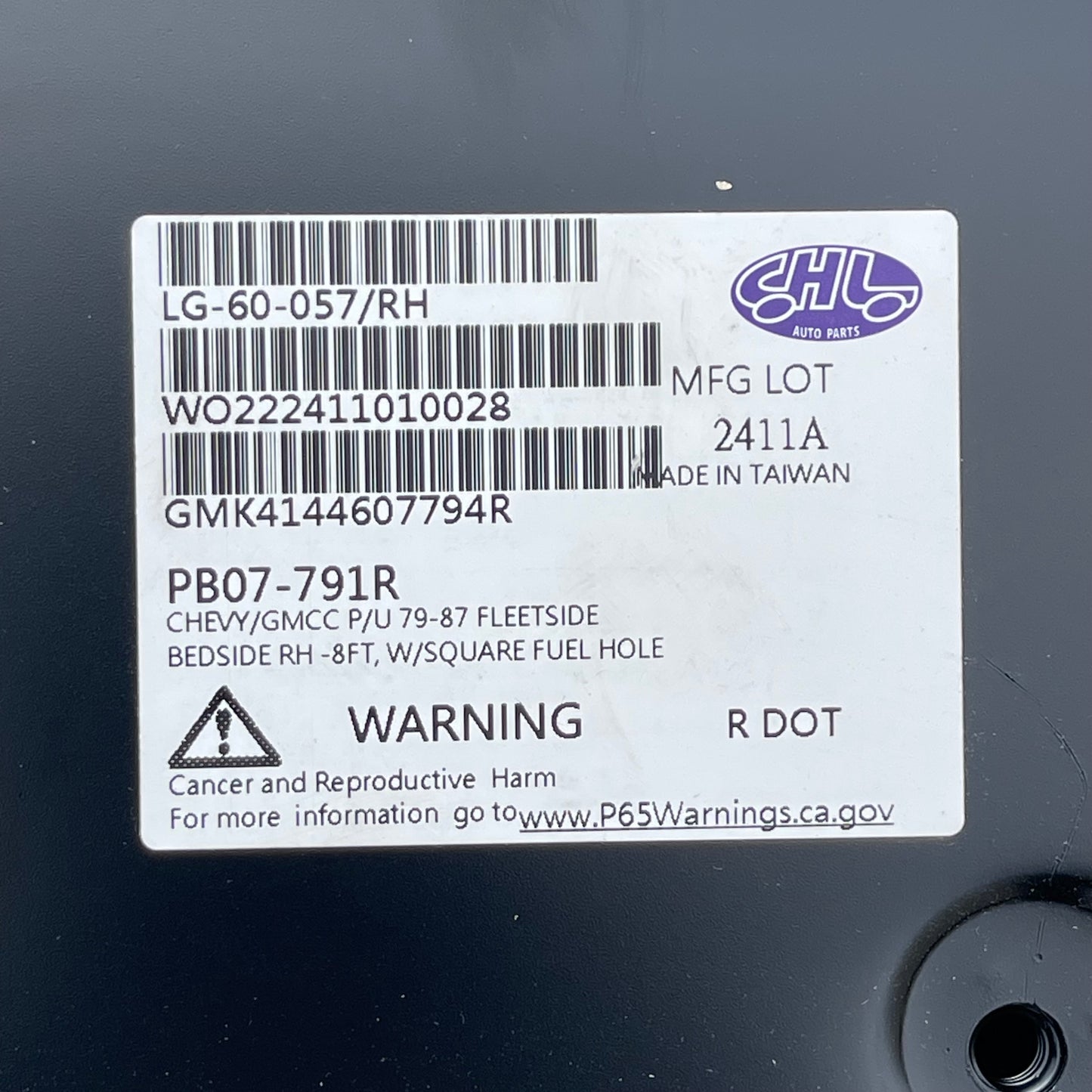ZA@ Pallet of CHL Right Bedside Fleetside For Chevy/GMC Pickup 1979-1987 Black LG-60-057/RH (AS-IS)