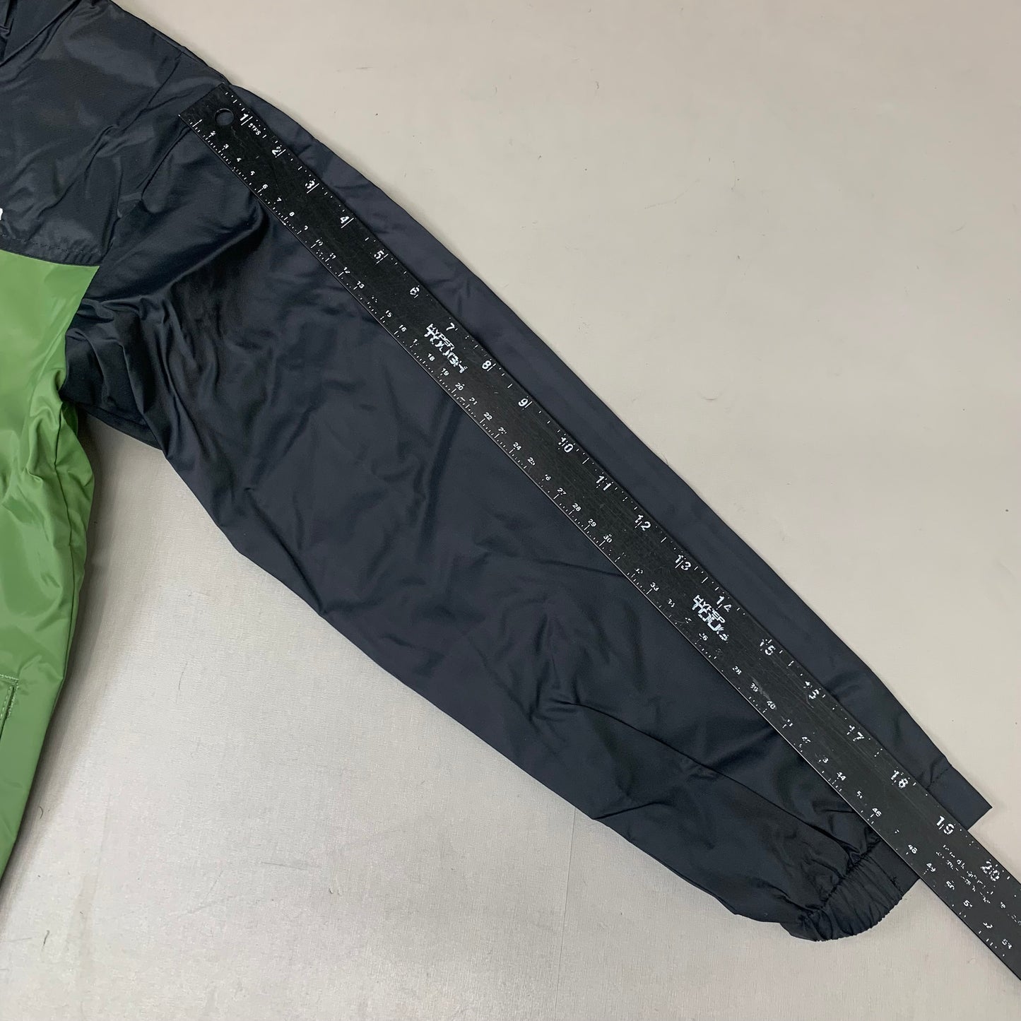 COLUMBIA Rain-Zilla Fleece Lined Jacket Unisex Youth Sz S Black Canteen RB3418-008