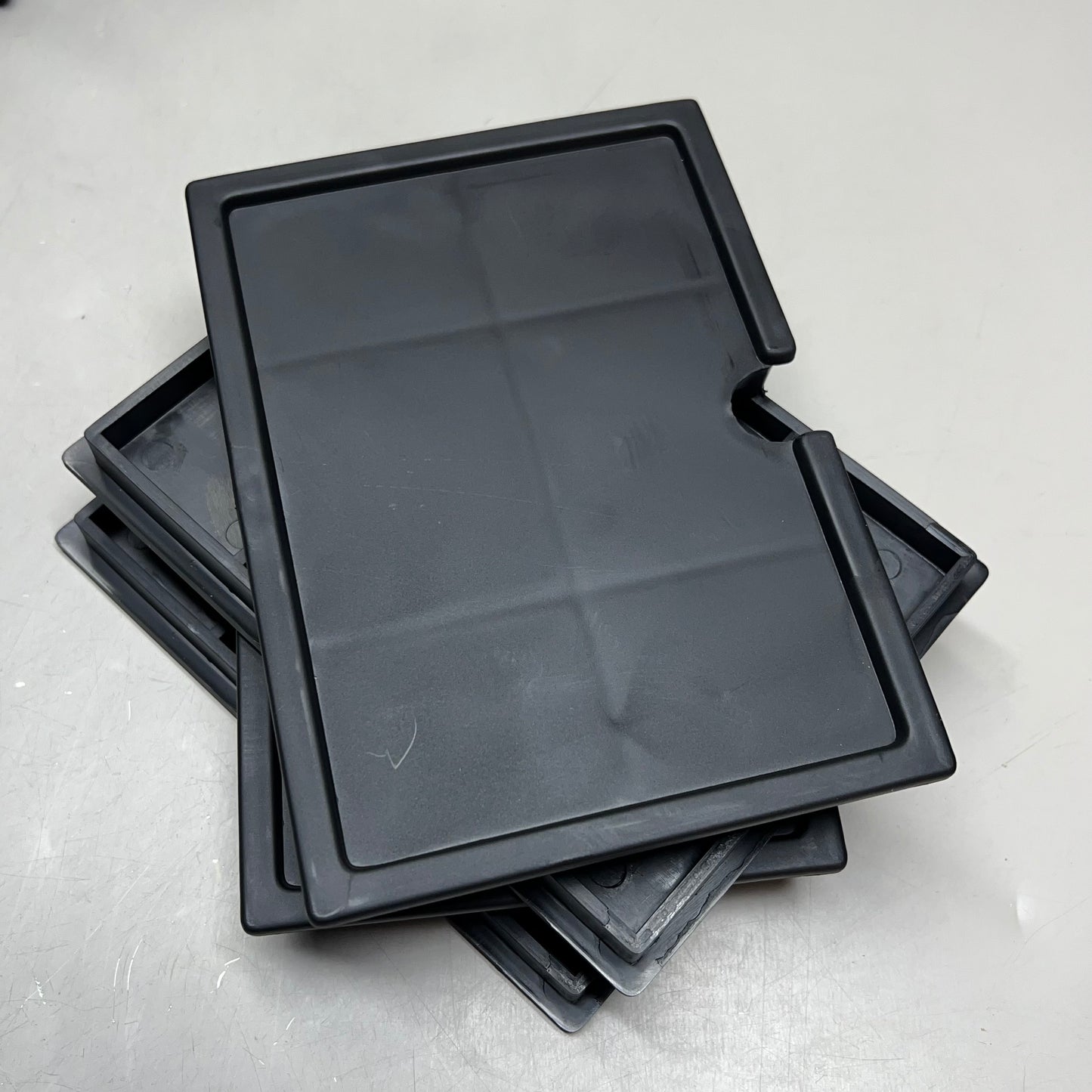 LITTLE GIANT Non-Toxic Disappearing Water Basin Parts Black DFB44PP 566560 AS-IS