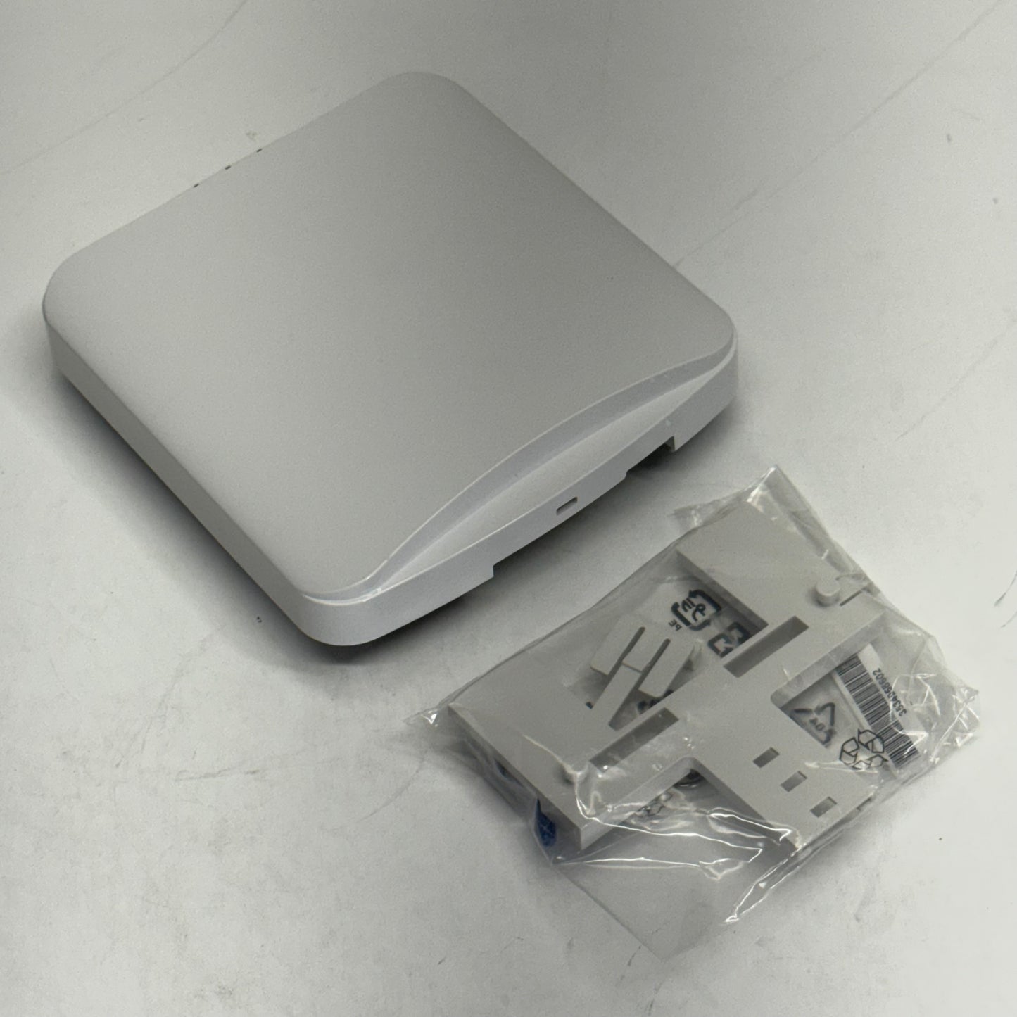 ACCESS NETWORKS Series Access Point Wi-fi 6 Dual-band Cloud-managed Sz 5.5"L x 5.5"W, White A350 SERIES
