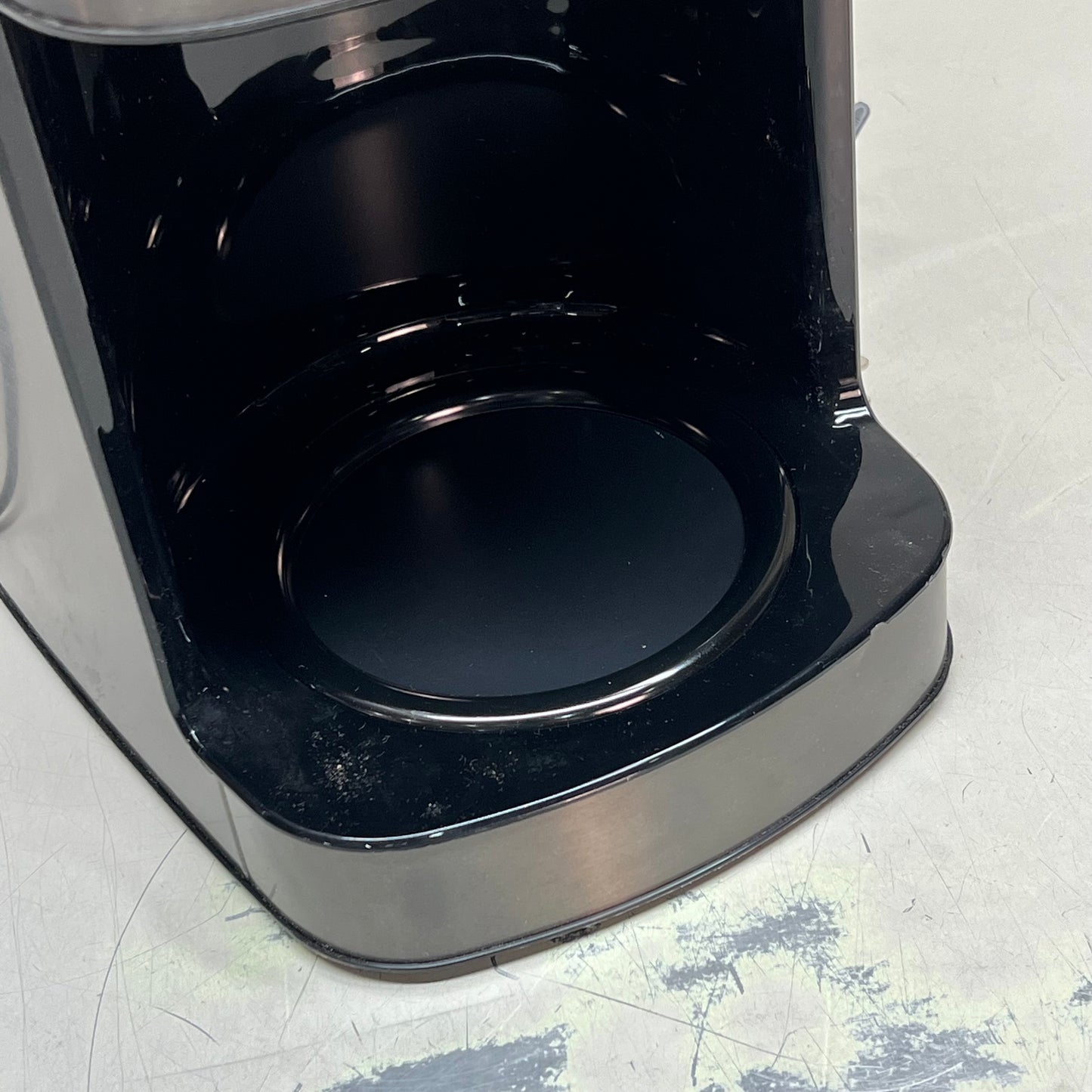 CUISINART Backlit LED Programmable Coffee Maker 14 Cup DCC-3200BK (Used)