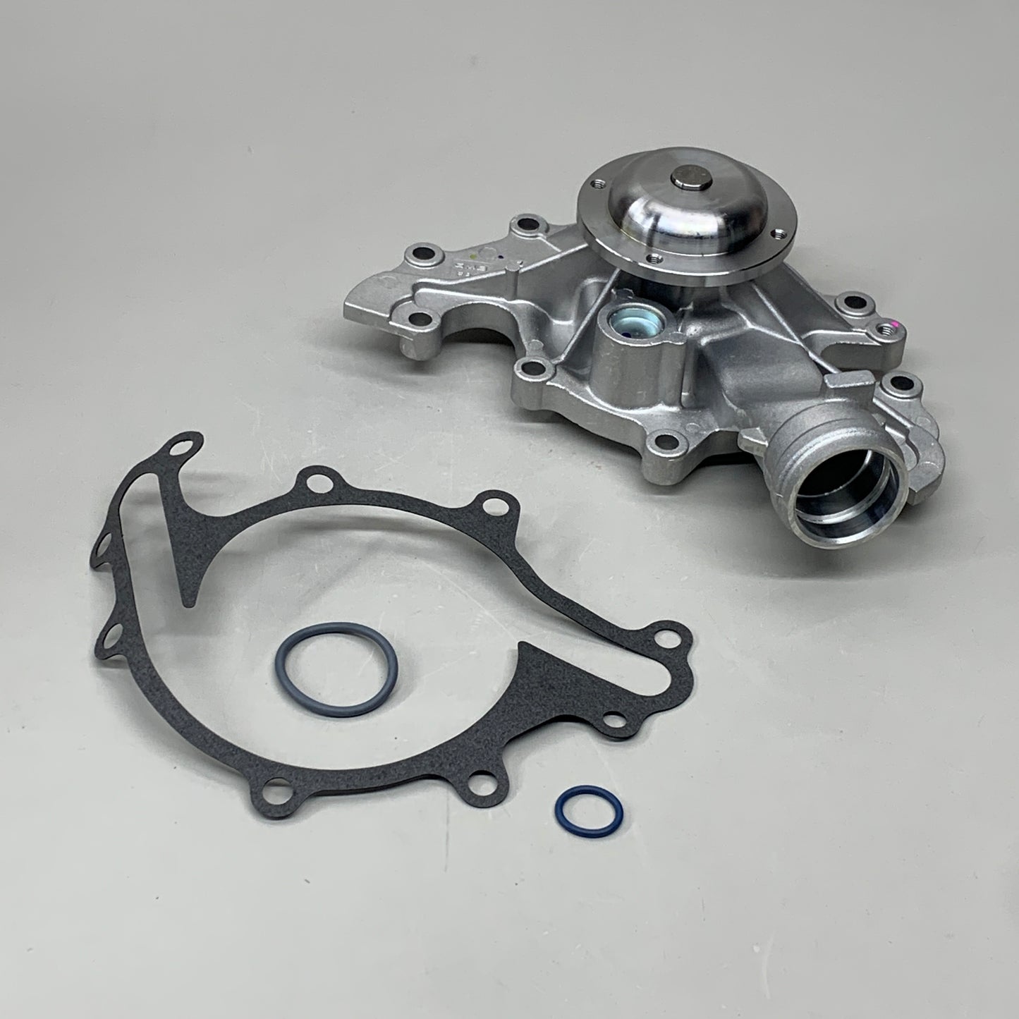 GMB Aluminum Engine Water Pump for Mercury and Ford 194197 125-1970