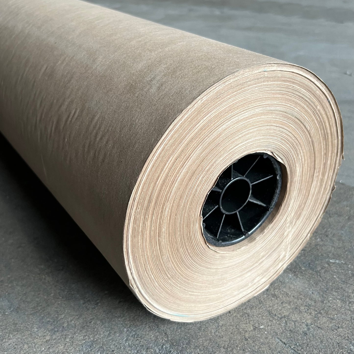 ZA@ Brown Floor Paper 5PGN5 Sz 4'W (AS-IS, Dirty)