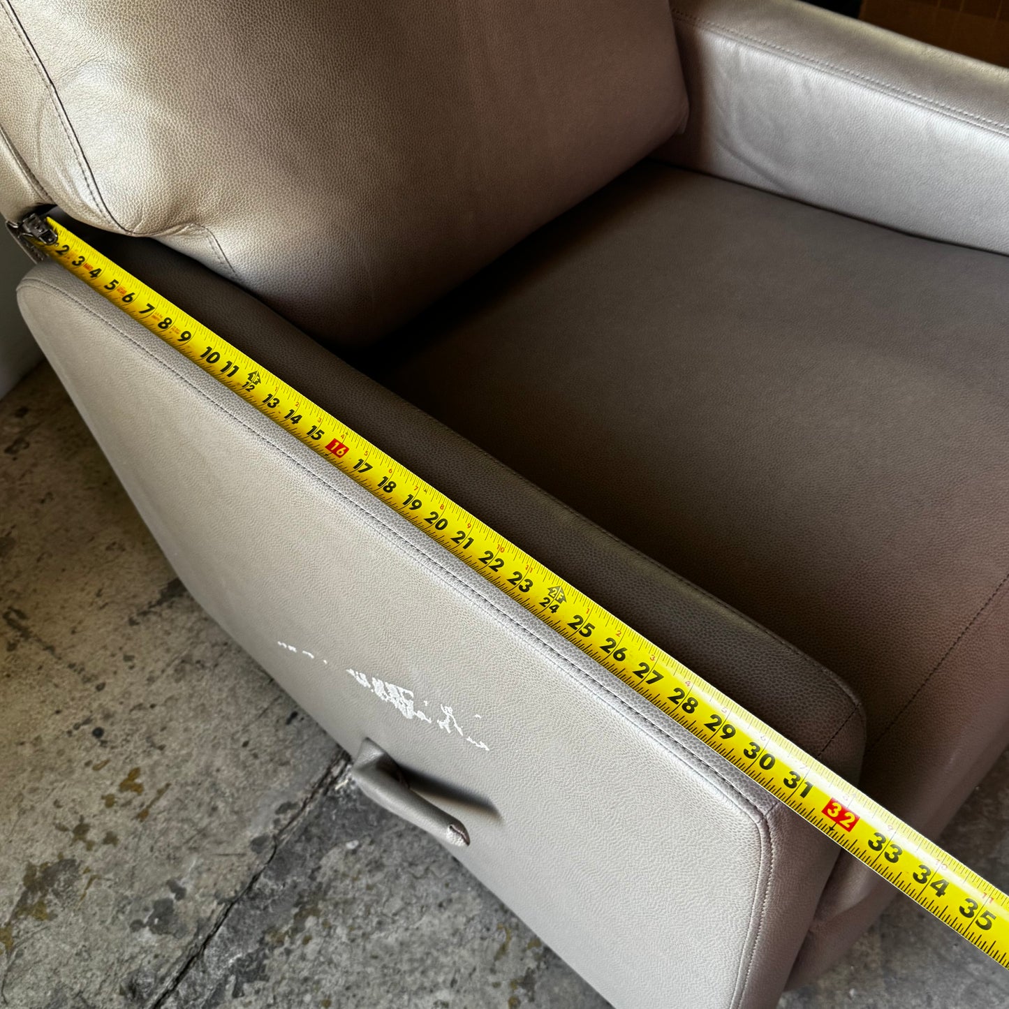 Modern Manual Recliner Chair Light Brown (New Other, Minor Damage)