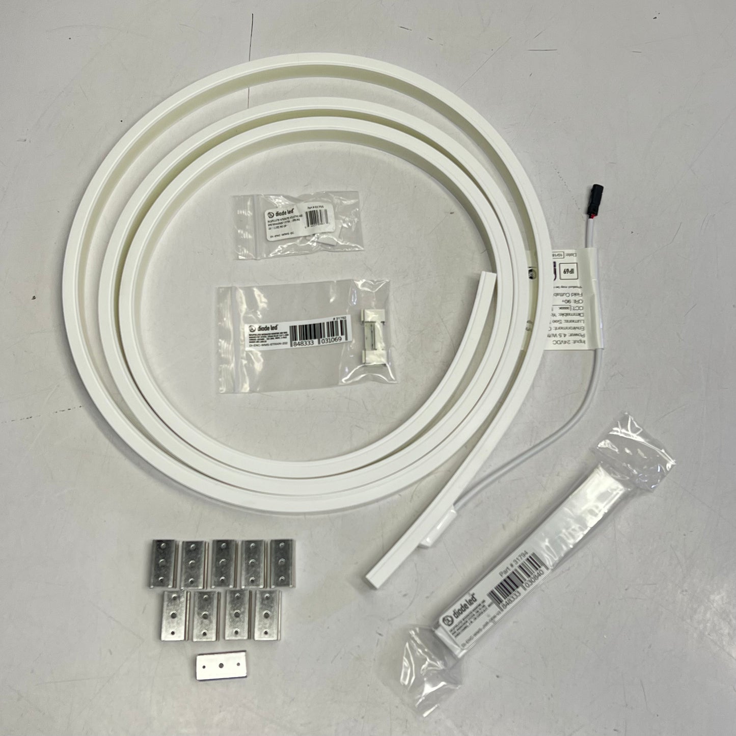 DIODLED Alphatech X Diffused Led Strip Light 24V 215 Lumens 3000K 10' ET3-80451