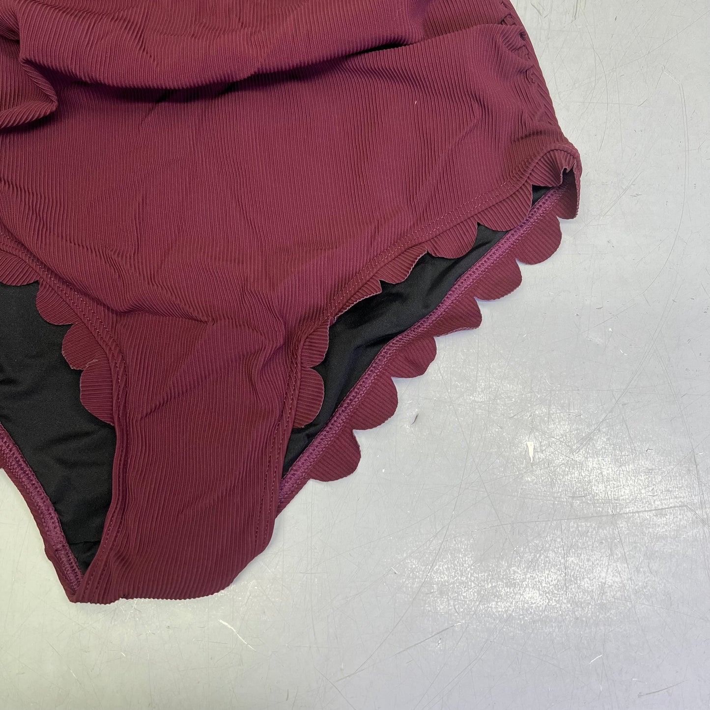 CHARMO Asymmetrical Retro Ribbed Moderate Cut One Piece Swimwear Wmn Sz M Wine