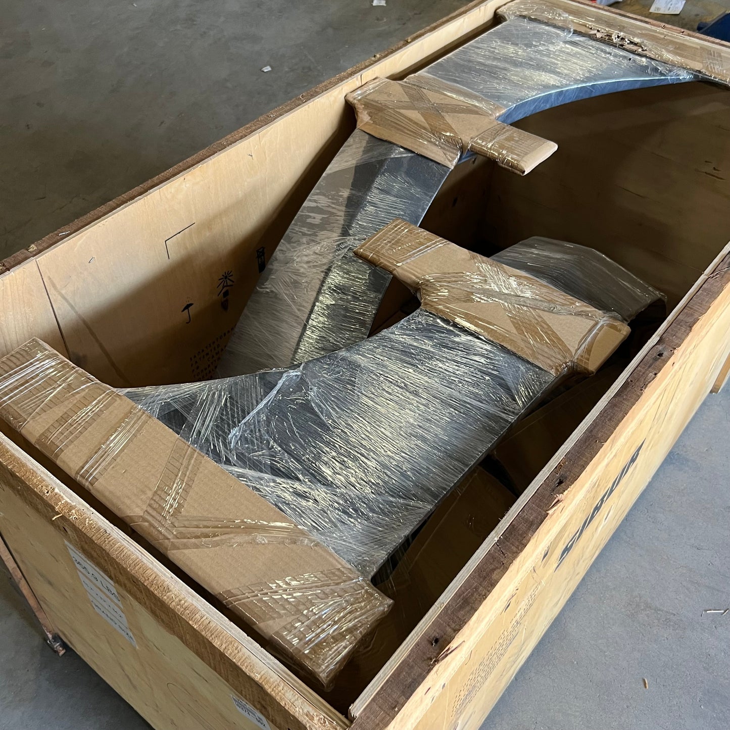 SIBUR 307 Prestige Table Base GS70CR-P1 Sz 65.7” x 33” x 34.2”,Black GS70CR-P1