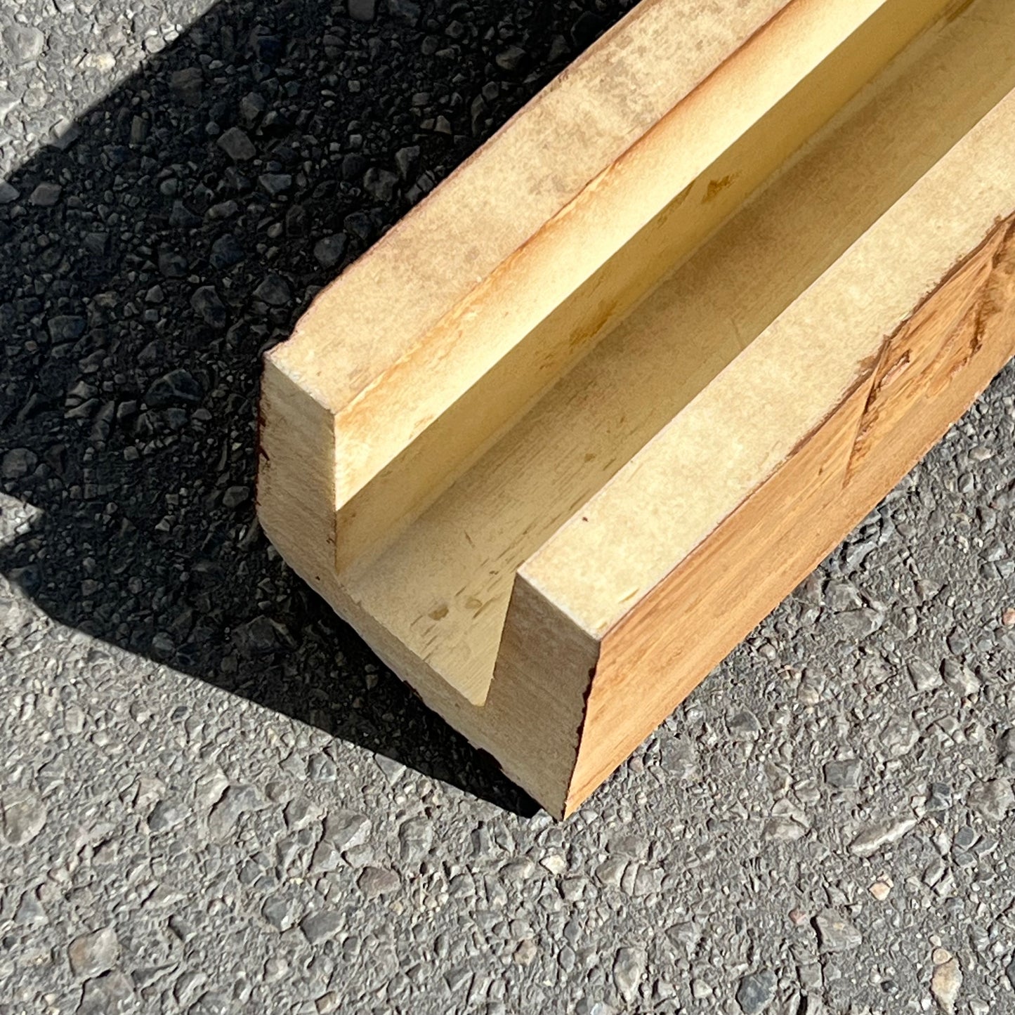 EKENA MILWORK Hertiage Timber Reclaimed Axe Cut Faux Wood Beam 3.5"x6'L Caramel
