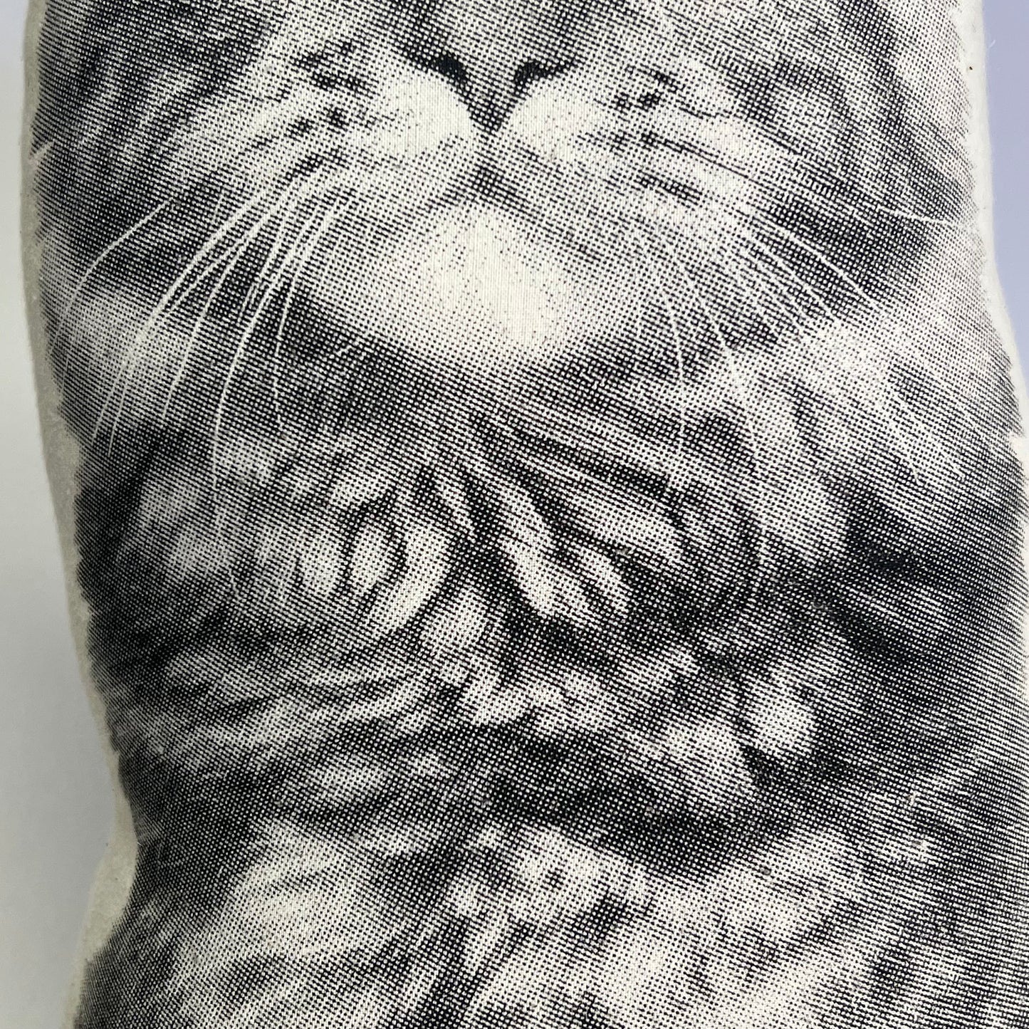 BRODERPRESS Hand Silkscreened Contoured Maine Coon Pillow 17"x11" Black & White