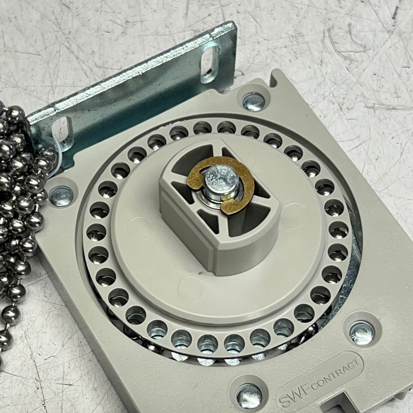 MECHO/5 Standard Bracket Roller Shade Chain Drive & Idle End UBCU-3036-DS-GR