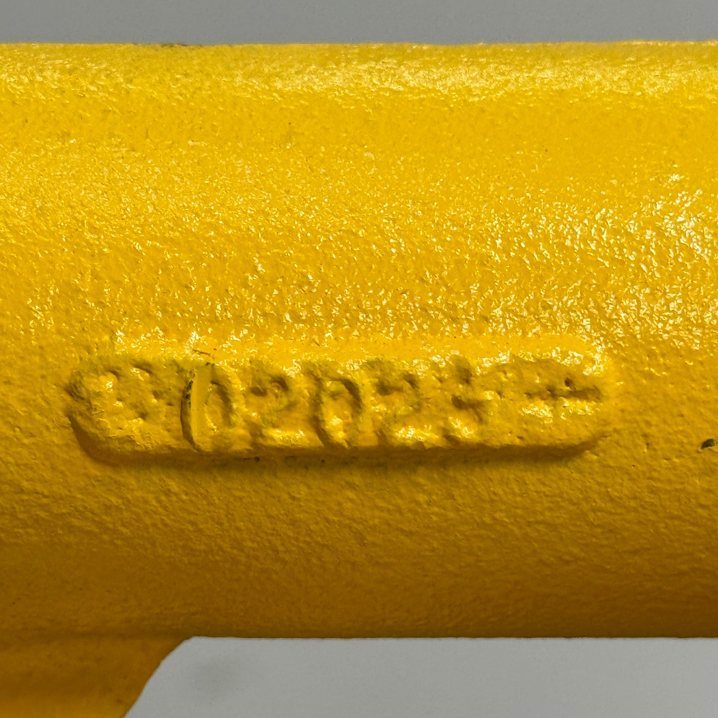 VERSAMATIC AODD Pump E4CA1R110-ATEX 7"x14"x11" Yellow