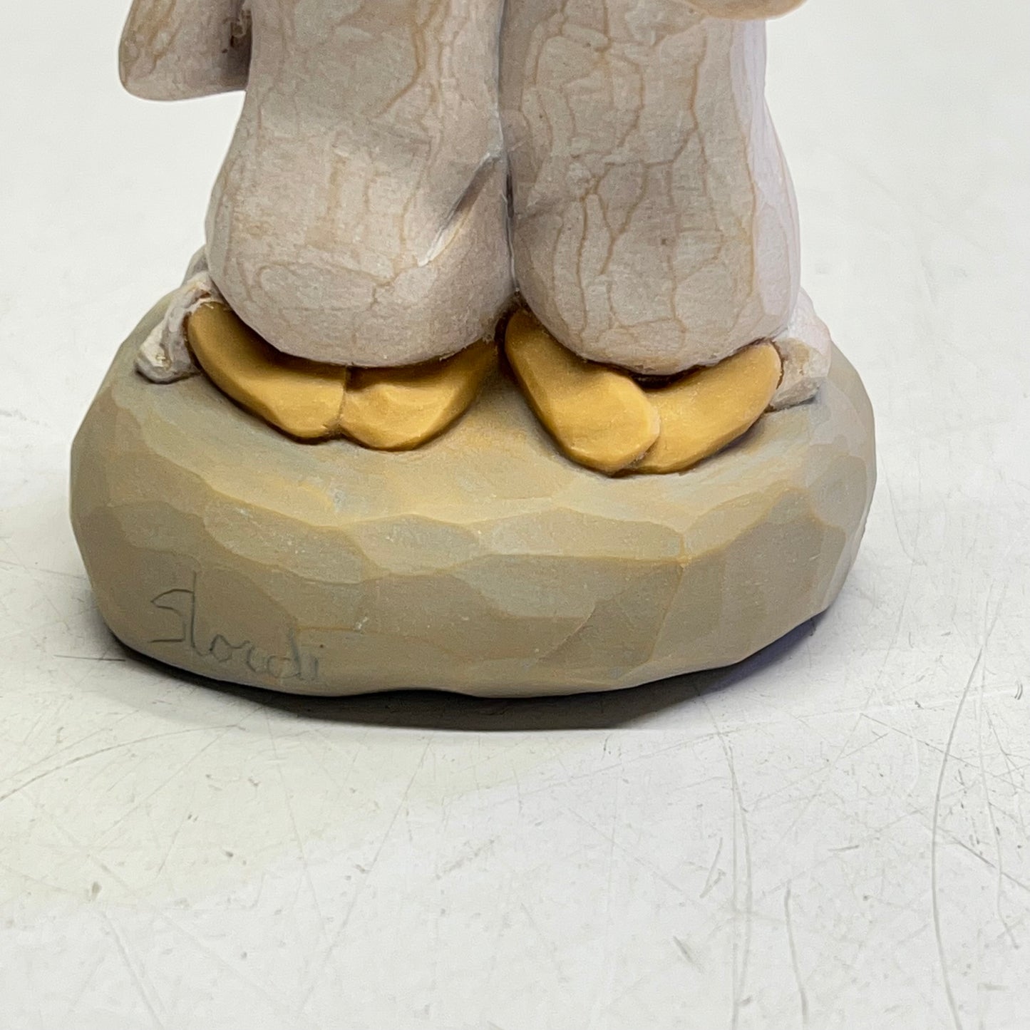 WILLOW TREE Sister Mine Resin Figurine Keepsake By Susan Lordi 4" 27704