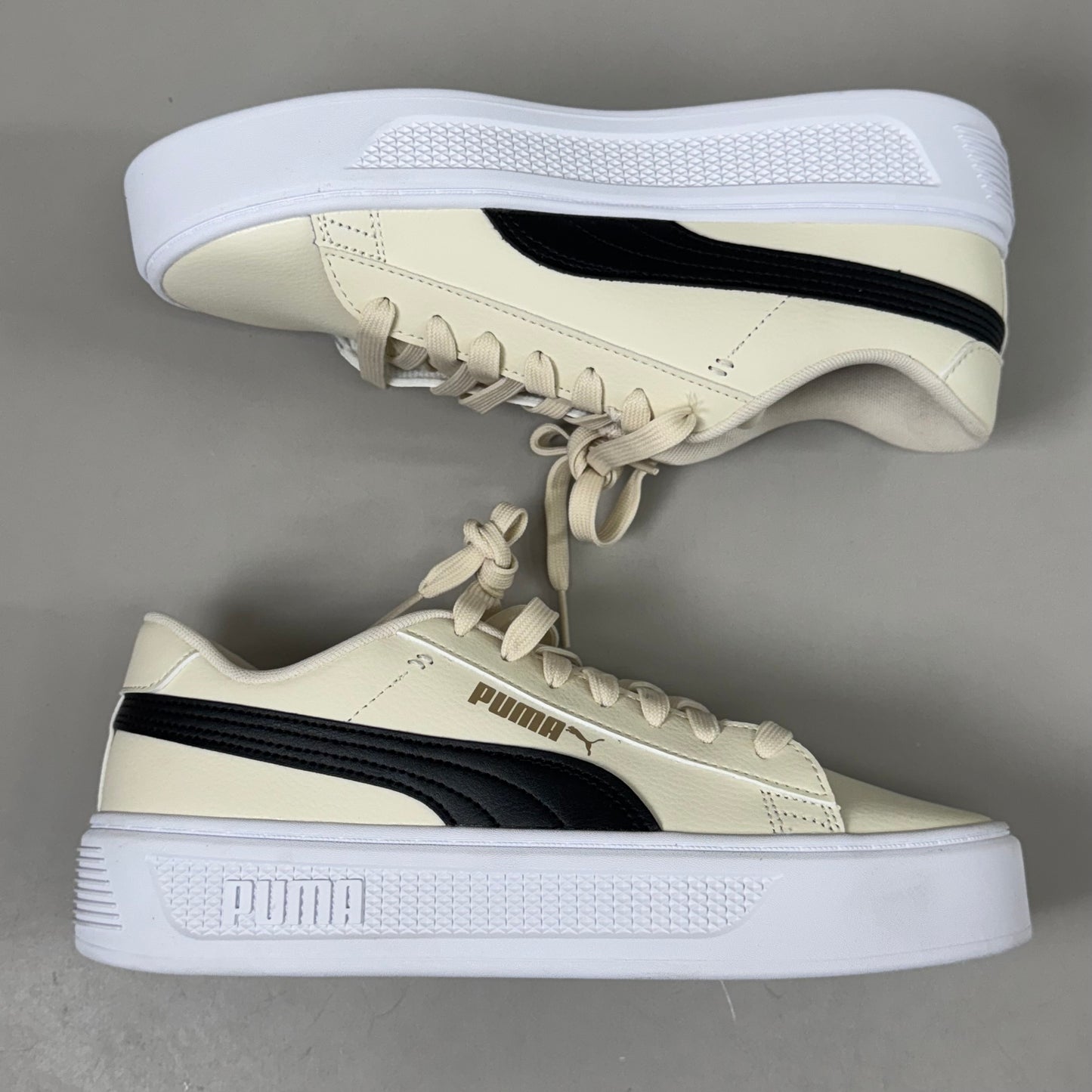 PUMA v3 Smash Platform Sneaker Lace-Up Women's Sz 9 Alpine Snow/Black/Gold