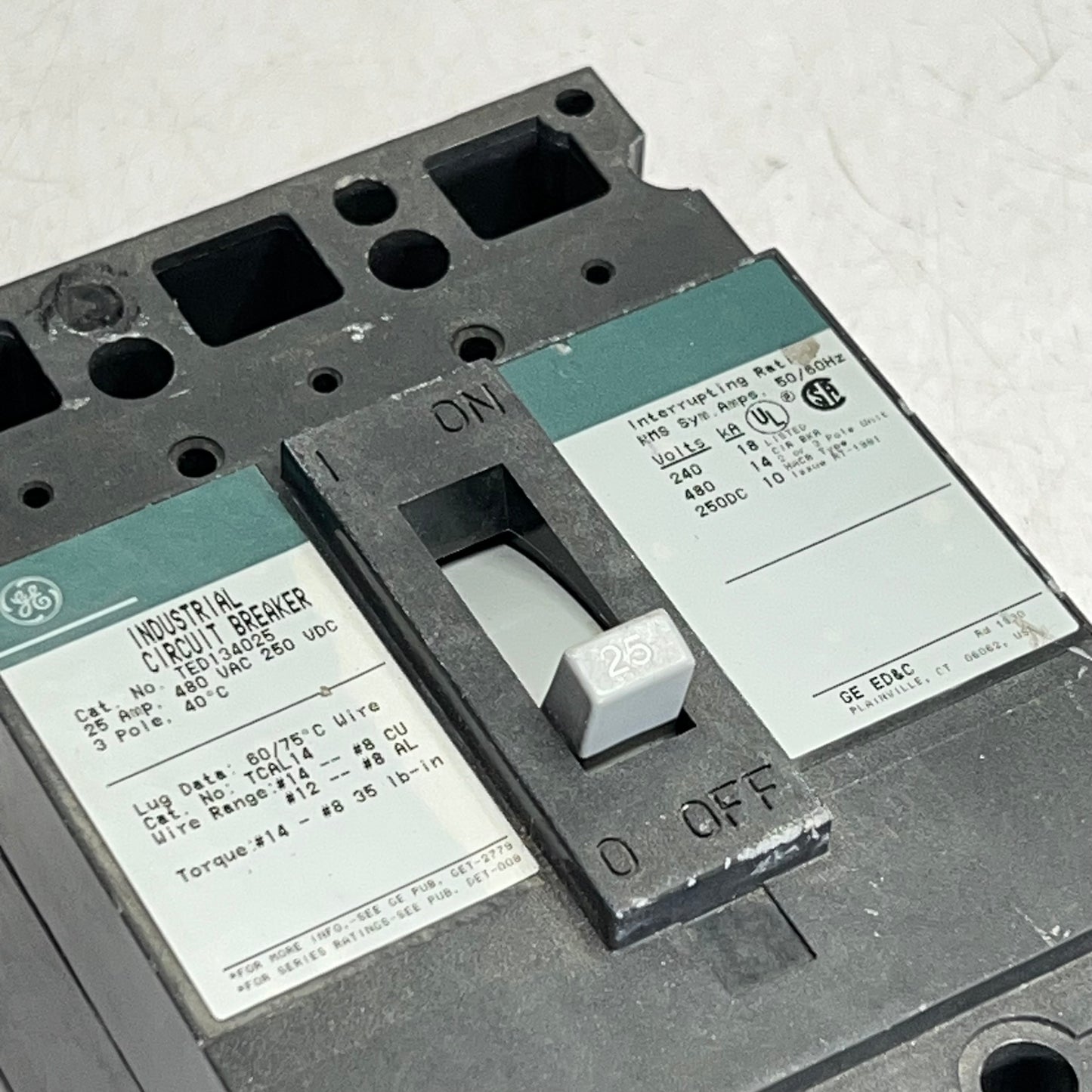 GENERAL ELECTRIC  Molded Case Circuit Breaker 23 AMP 3 Pole TED134025 (Used)