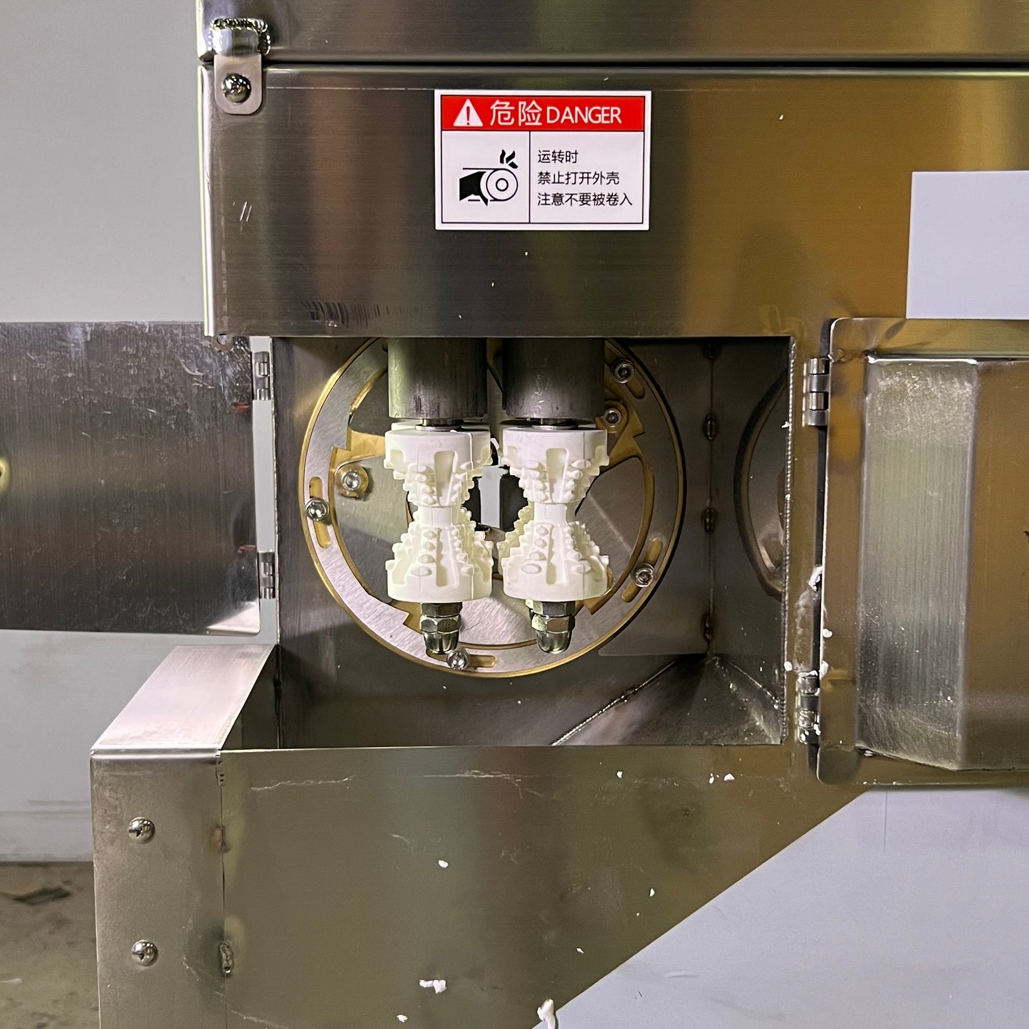 Fresh Corn Thresher 208V 18" x 18" x 48"H SLLIJX250307001 (AS-IS, Aesthetic Damage)