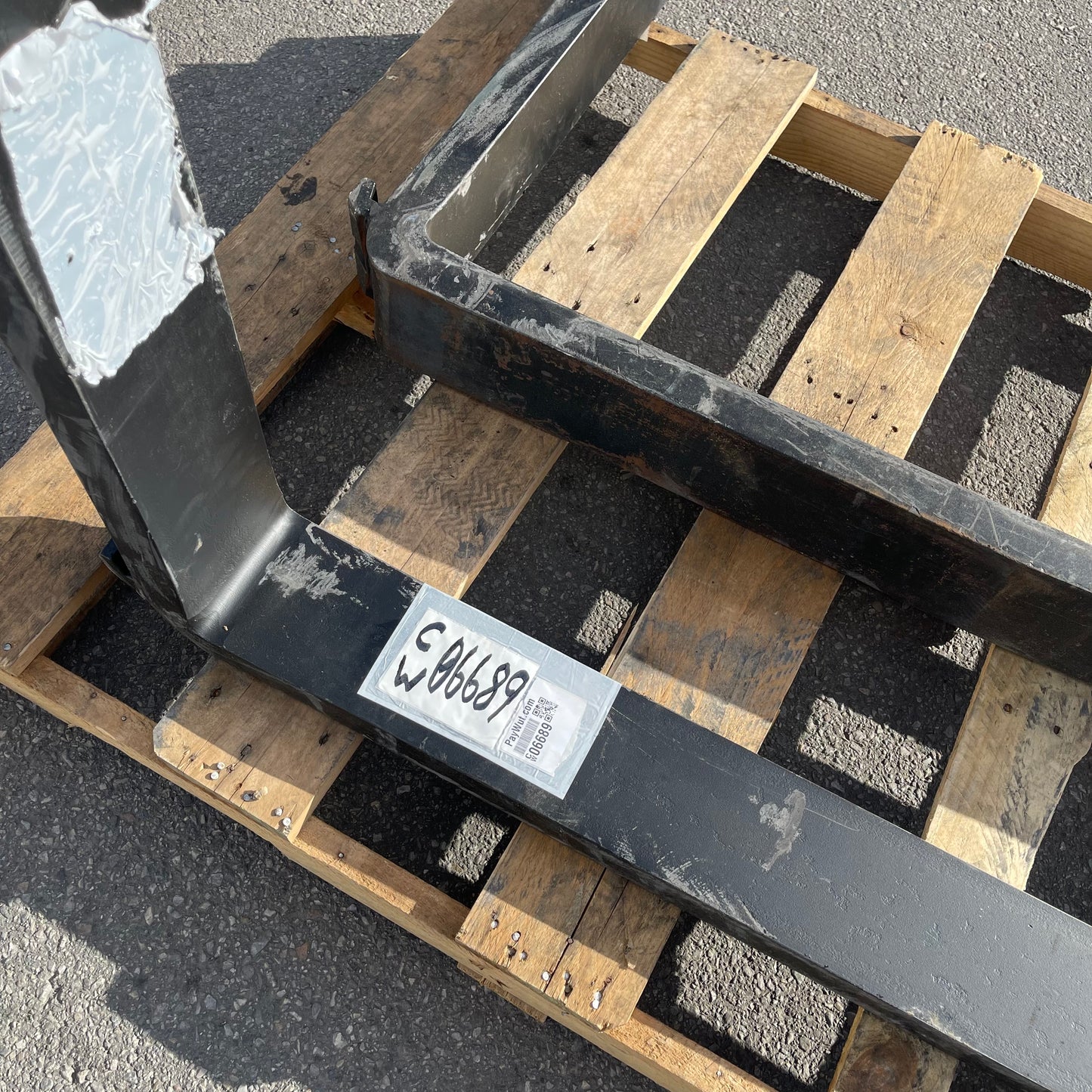 Z@ UNBRANDED Heavy-duty Forklift Forks 50”x5" (Used)
