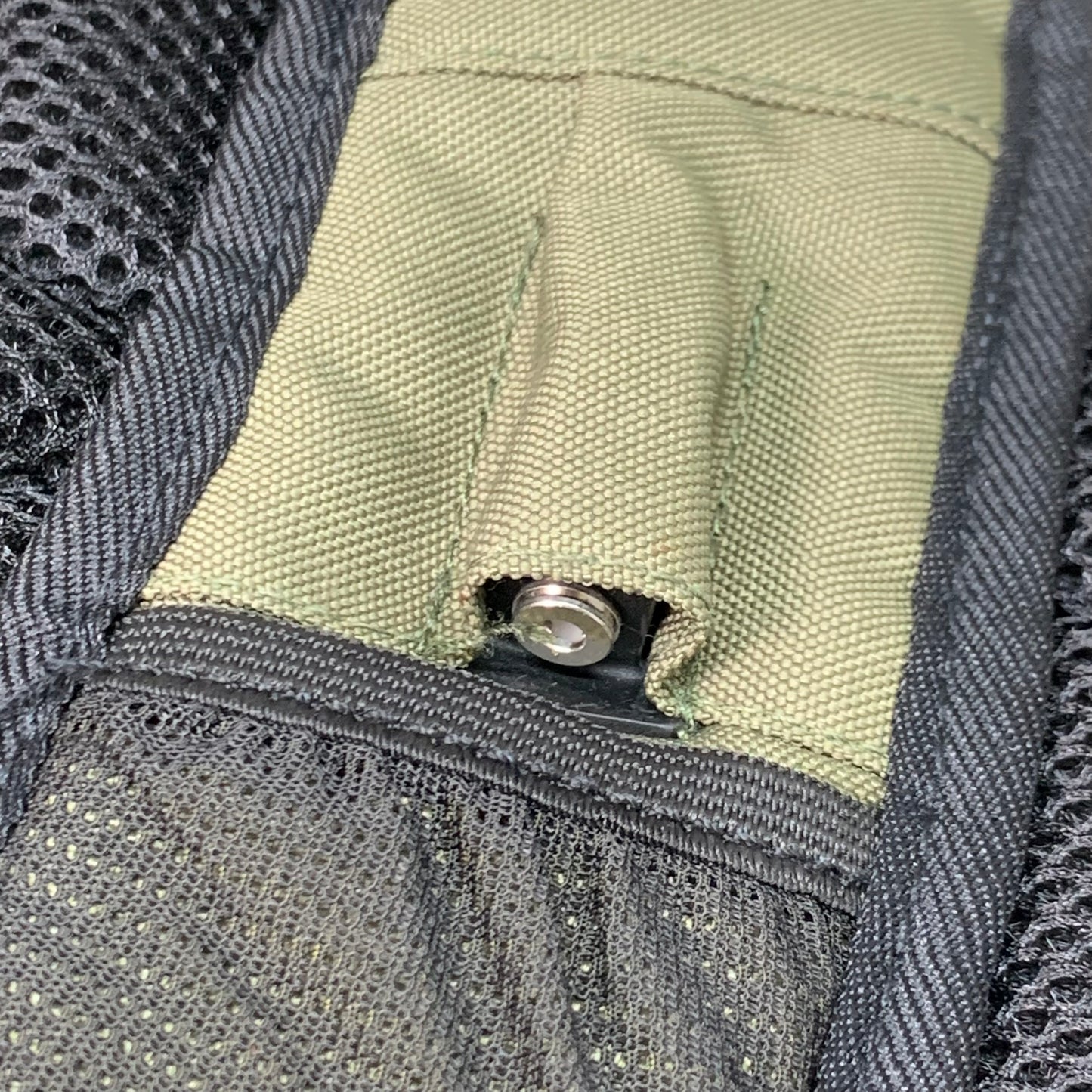 SKULLCANDY Heavy Duty Backpack 18" x 12" Green/Black SKDY1153