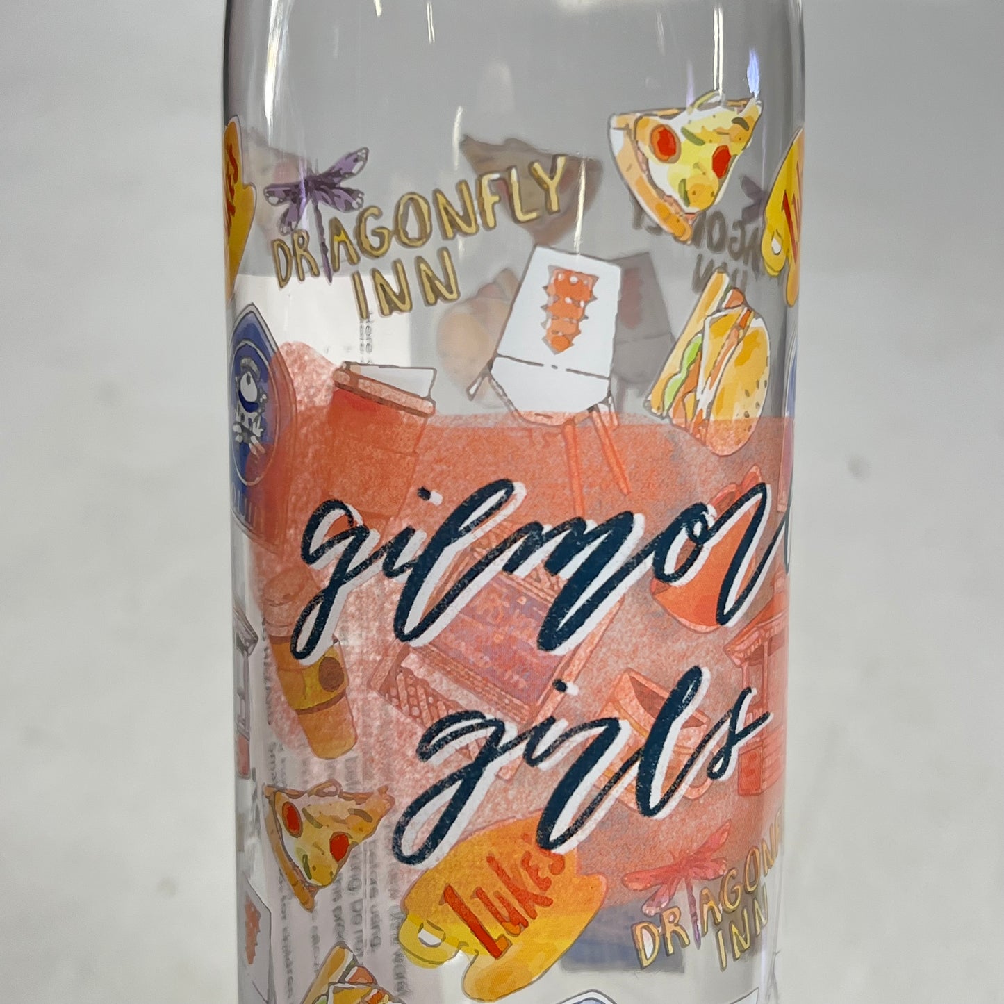 ZA@ SILVER BUFFALO Gilmore Girls Plastic Water Bottle W/ Screw Top Handle Lid 28oz Clear/Multicolor GIL505L3 C