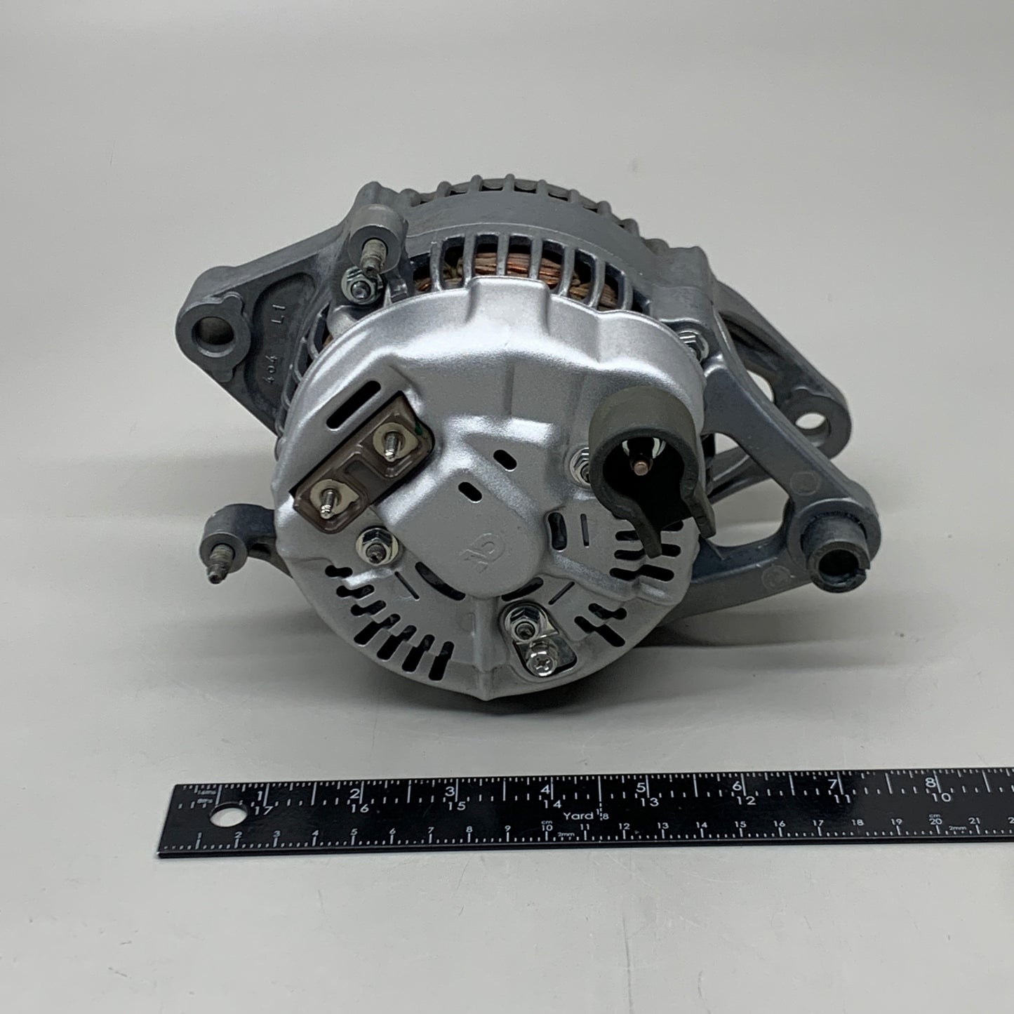 DENSO Alternator Clockwise 12.0 V (Remanufactured) 05920 210-1003