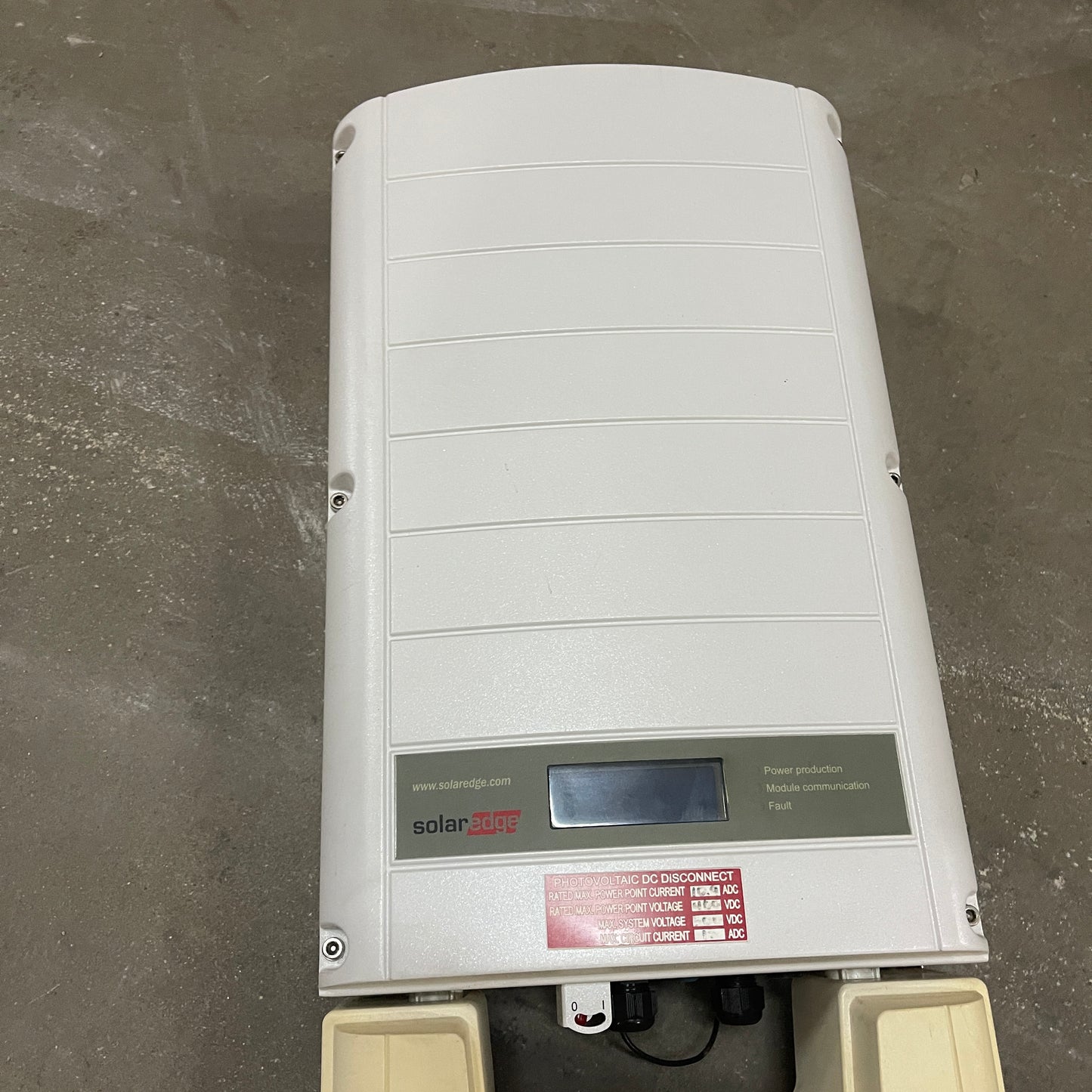 ZA@ SOLAREDGE Storedge Inverter Equipment SE3800A & BCU-1PH-USS (Pre-Owned, AS-IS)