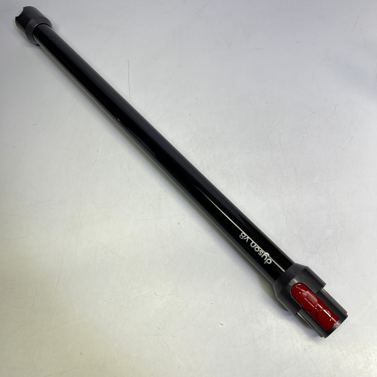 DYSON V8 Cordless Vacuum W/ Attachments 115 Air Watts Suction 400473-011