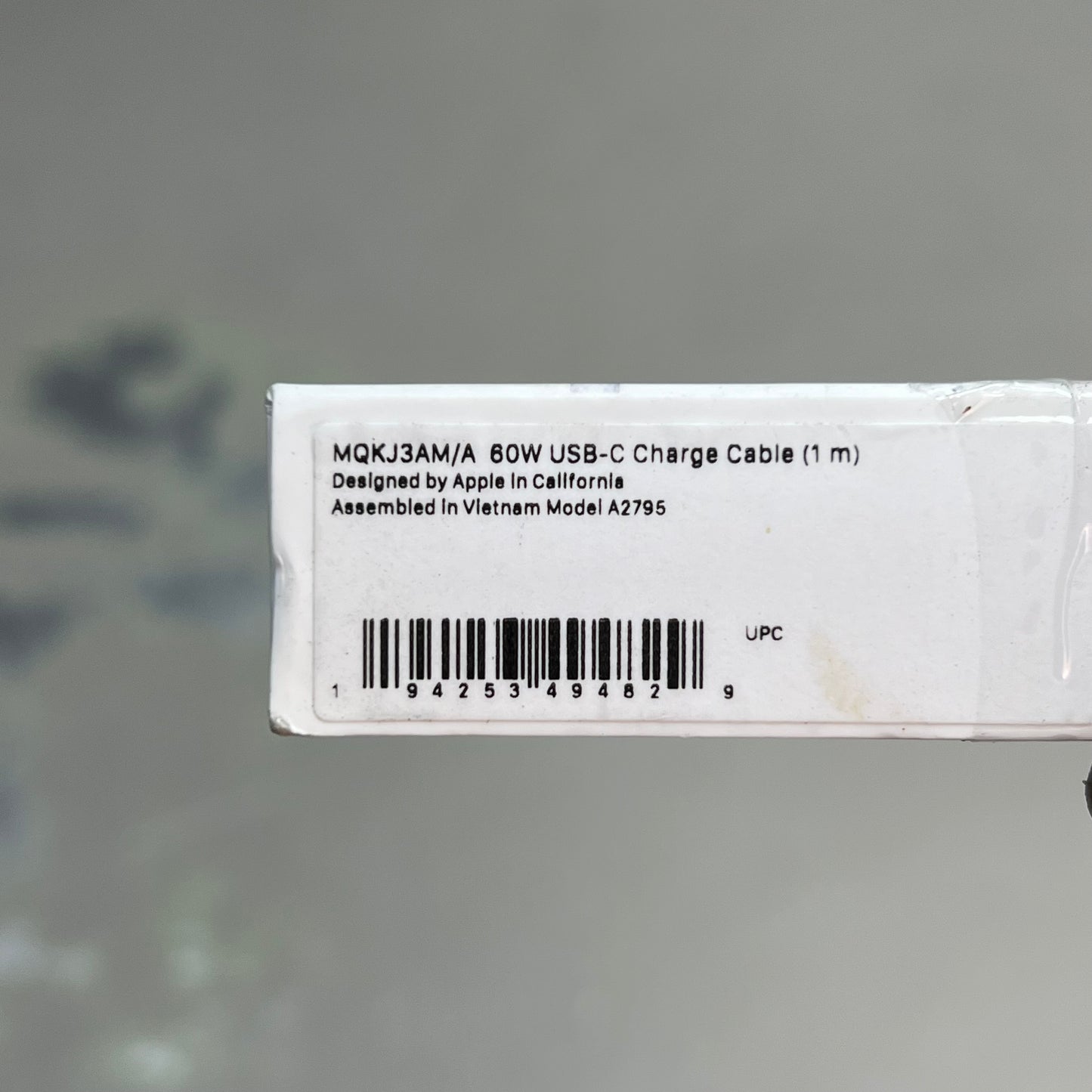 APPLE USB-C Woven Charging Cable 60 Watts (1M) White MQKJ3AM/A (Return)