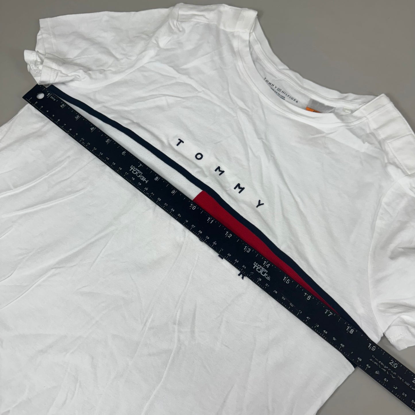 TOMMY HILFIGER Adaptive Short Sleeve Magnet Button T-Shirt White Women's SZ L Signature Stripe (New Other)