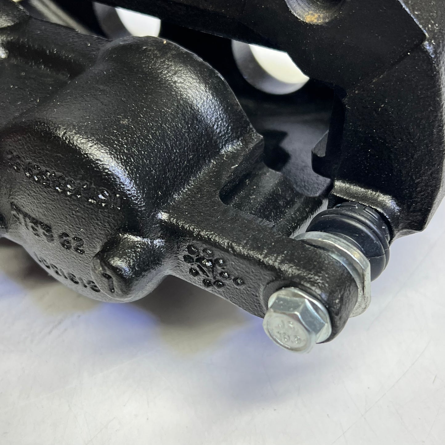 ADAPTIVE ONE Napa Brake Caliper Dual Piston Floating Remanufactured Black 2764XB