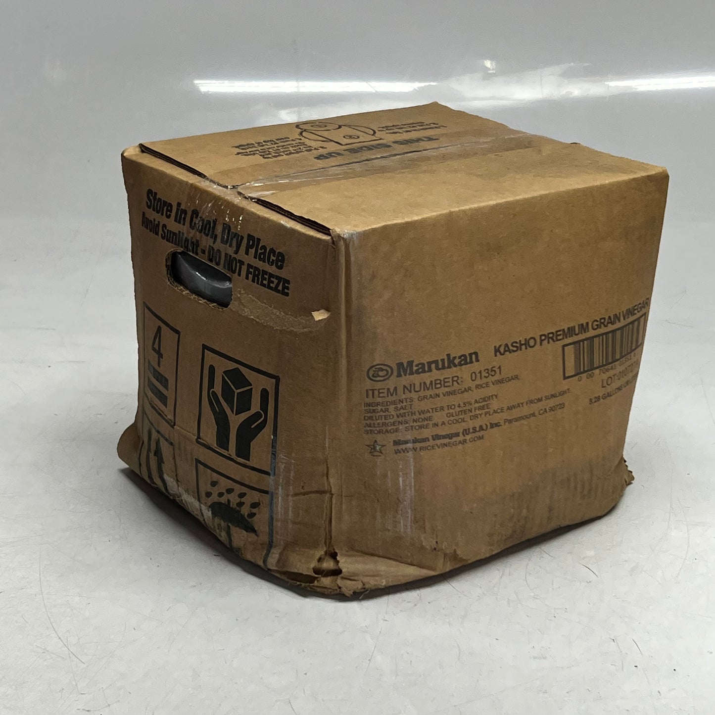 MARUKAN Kasho Premium Grain Vinegar 5.28 Gal. Brown 01351