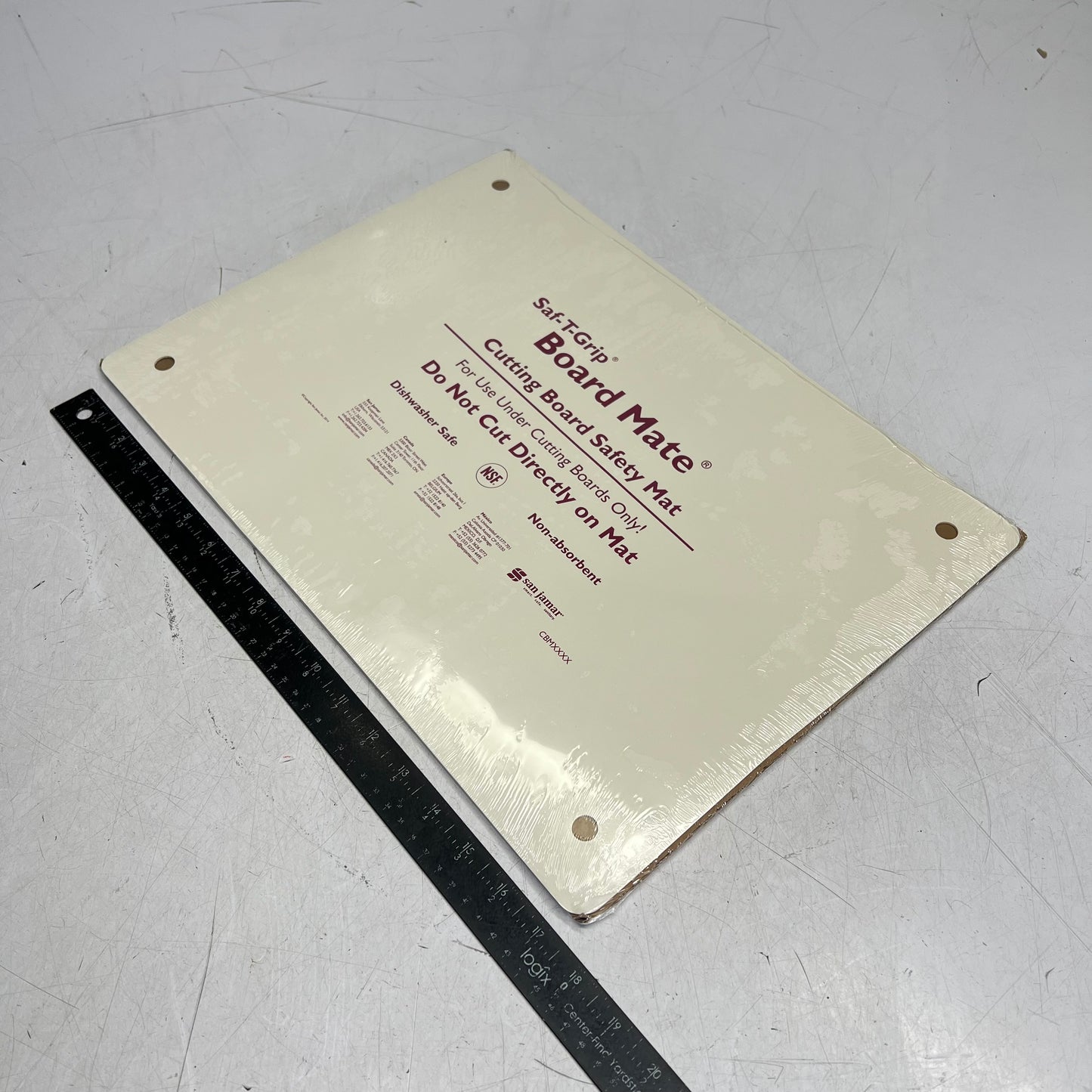 SAN JAMAR Saf-t-grip Mate Cutting Board Mat Non-slip  18" W x 13" White CBM1318
