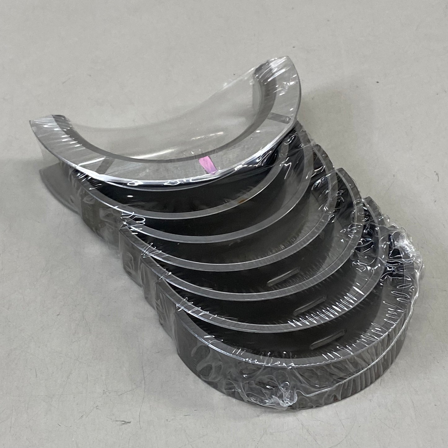 MAHLE (8 Pieces, 1 Box) Clevite Engine Crankshaft Main Bearing Set For Ford, Mercury, Jaguar MS-2207A-50MM