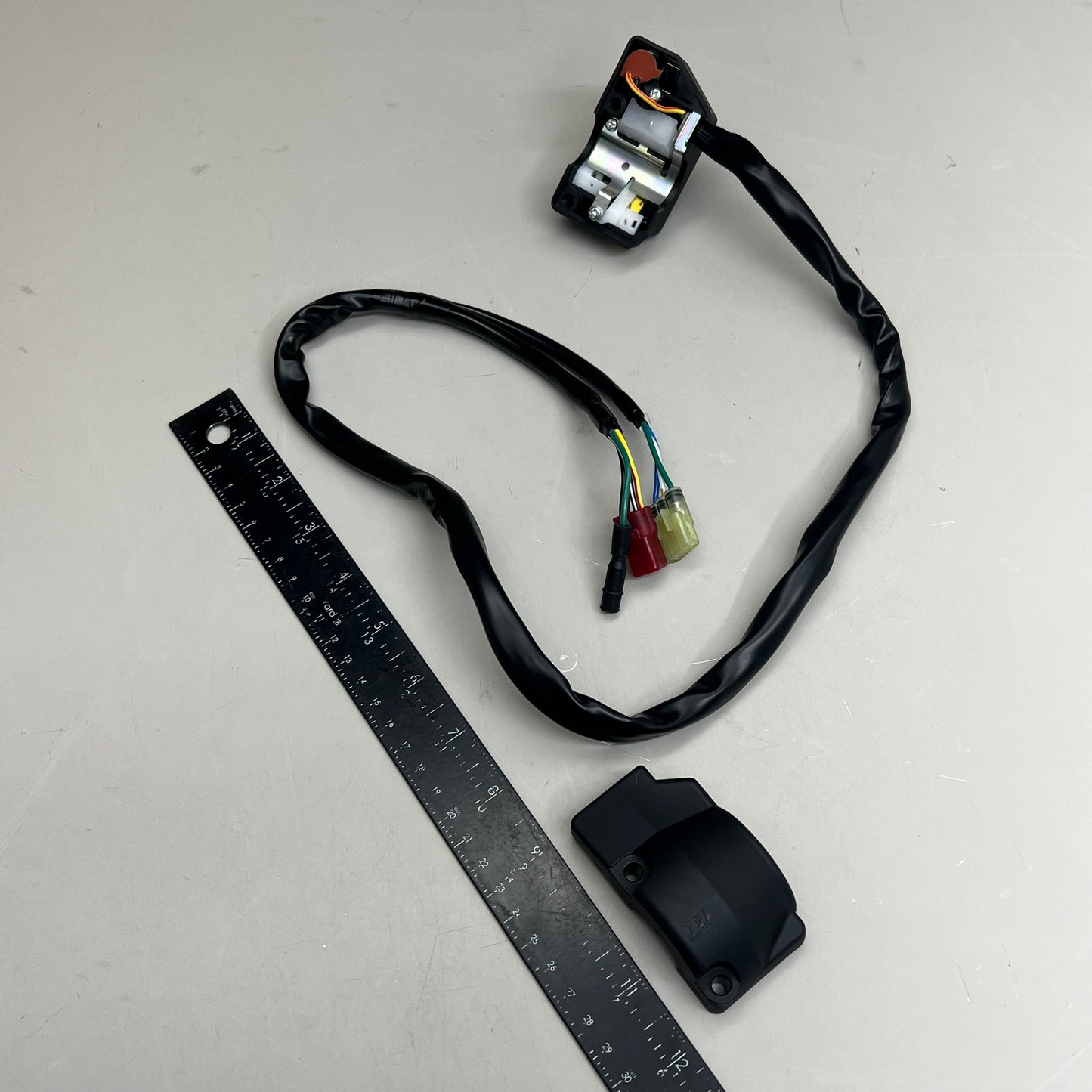 HONDA Switch Assembly Lighting & Engine Starter Genuine OEM 35200-HM8-B00