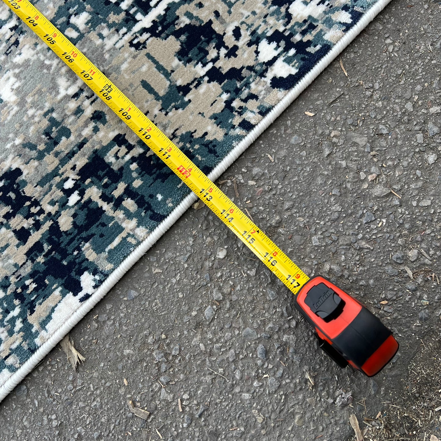 ZA@ THOMASVILLE Large Low Pile Area Rug See Images for Size Blue/White/Black