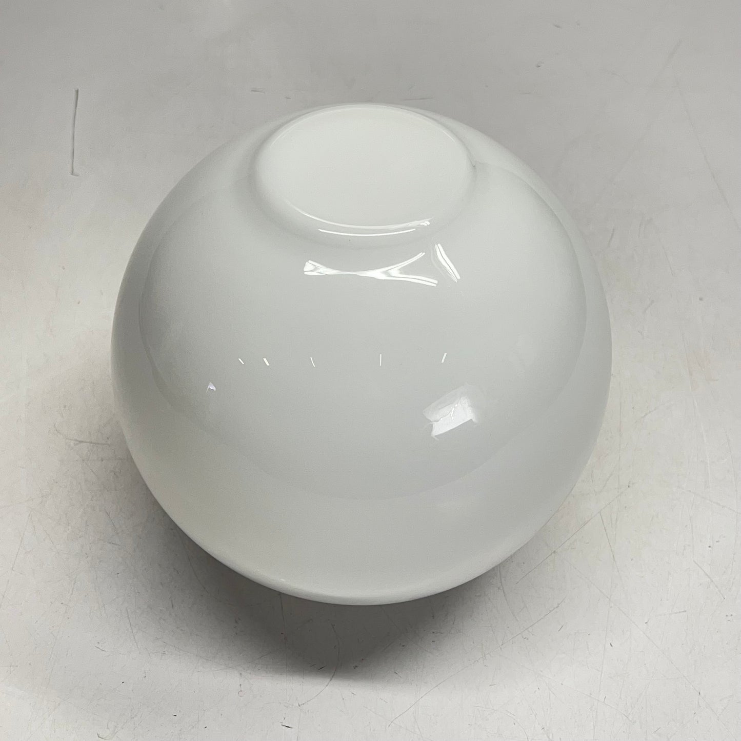 White Globe Sphere Lamp/ceiling Shade Replacement  ~7" Dia White/Black