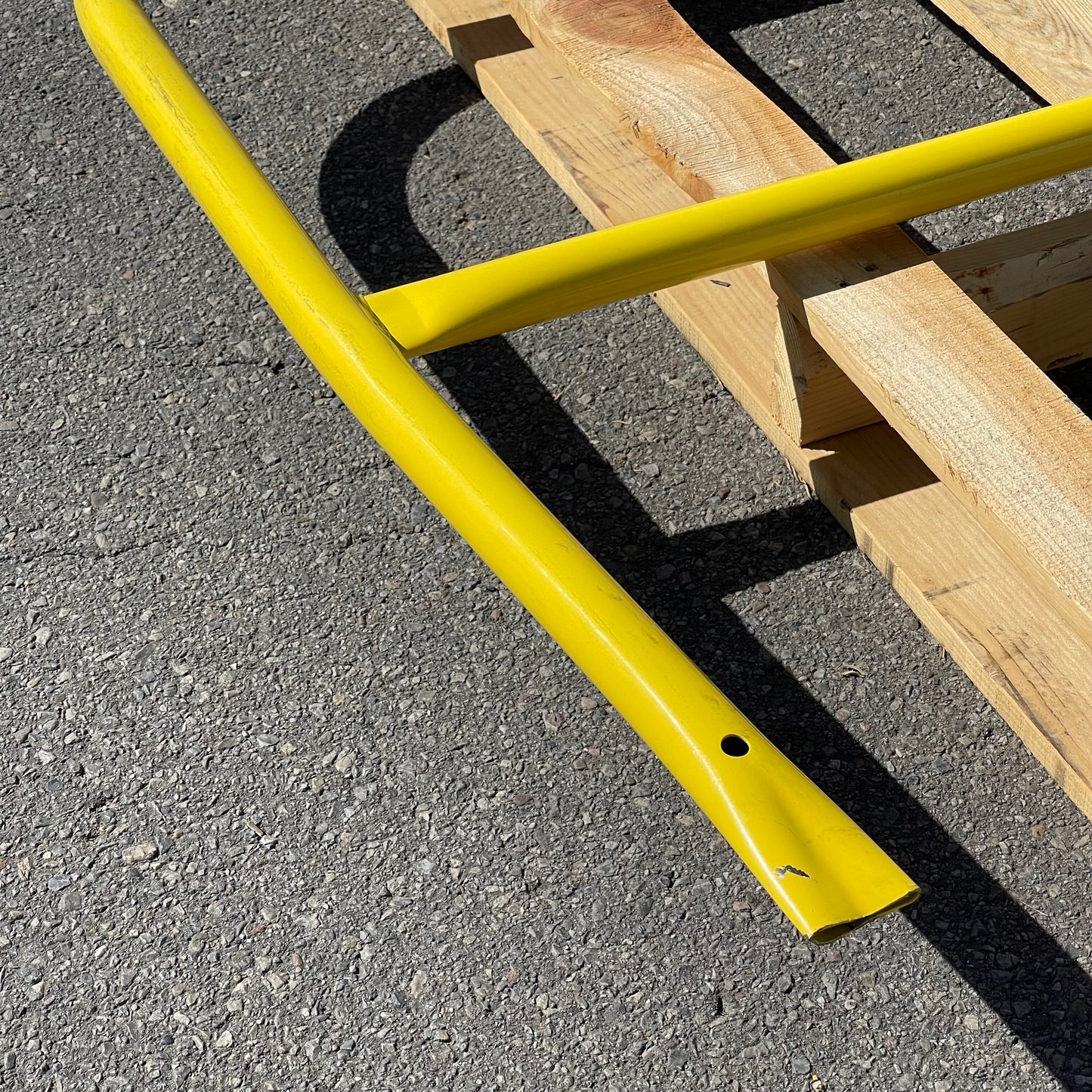 ZA@ Pallet of GARLOCK RailGuard Bases and Gate, Yellow 124"x41" (AS-IS)