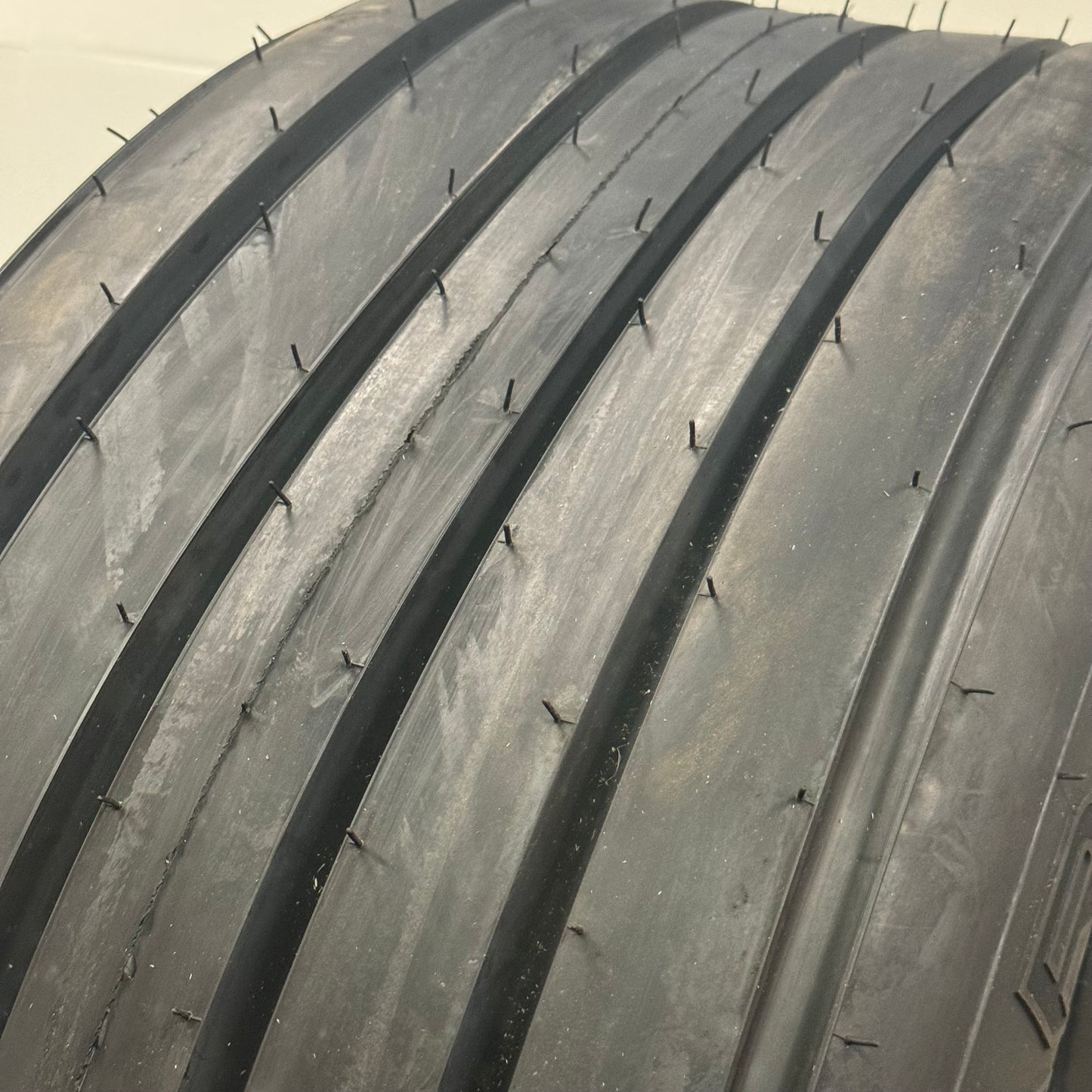 CARLSTAR / CARLISLE Farm Specialist L-1 16.5Lx16.1SL 10 Ply Tire 51F350