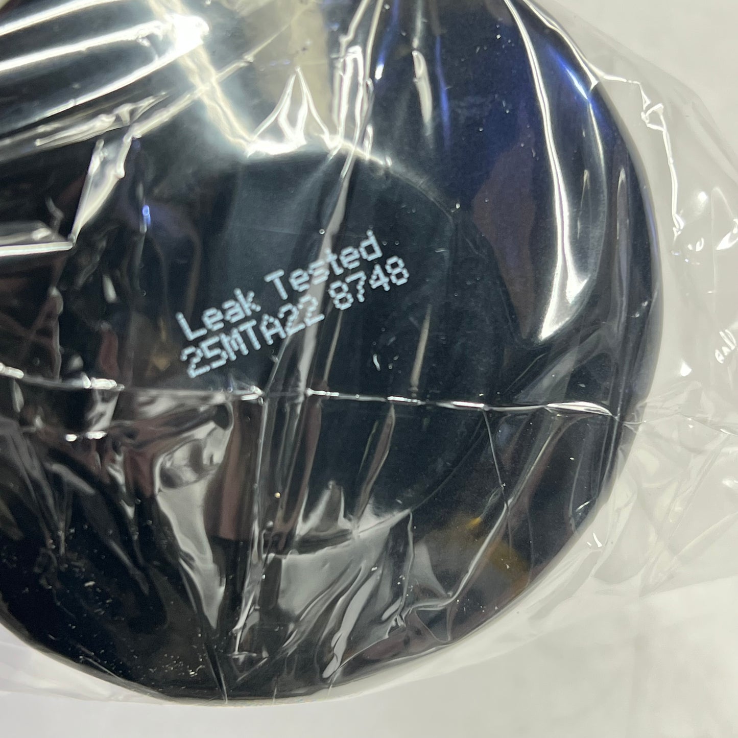 NAPA Gold Filter Oil Filter for Audi, Volkswagen, & Seat Models 7561