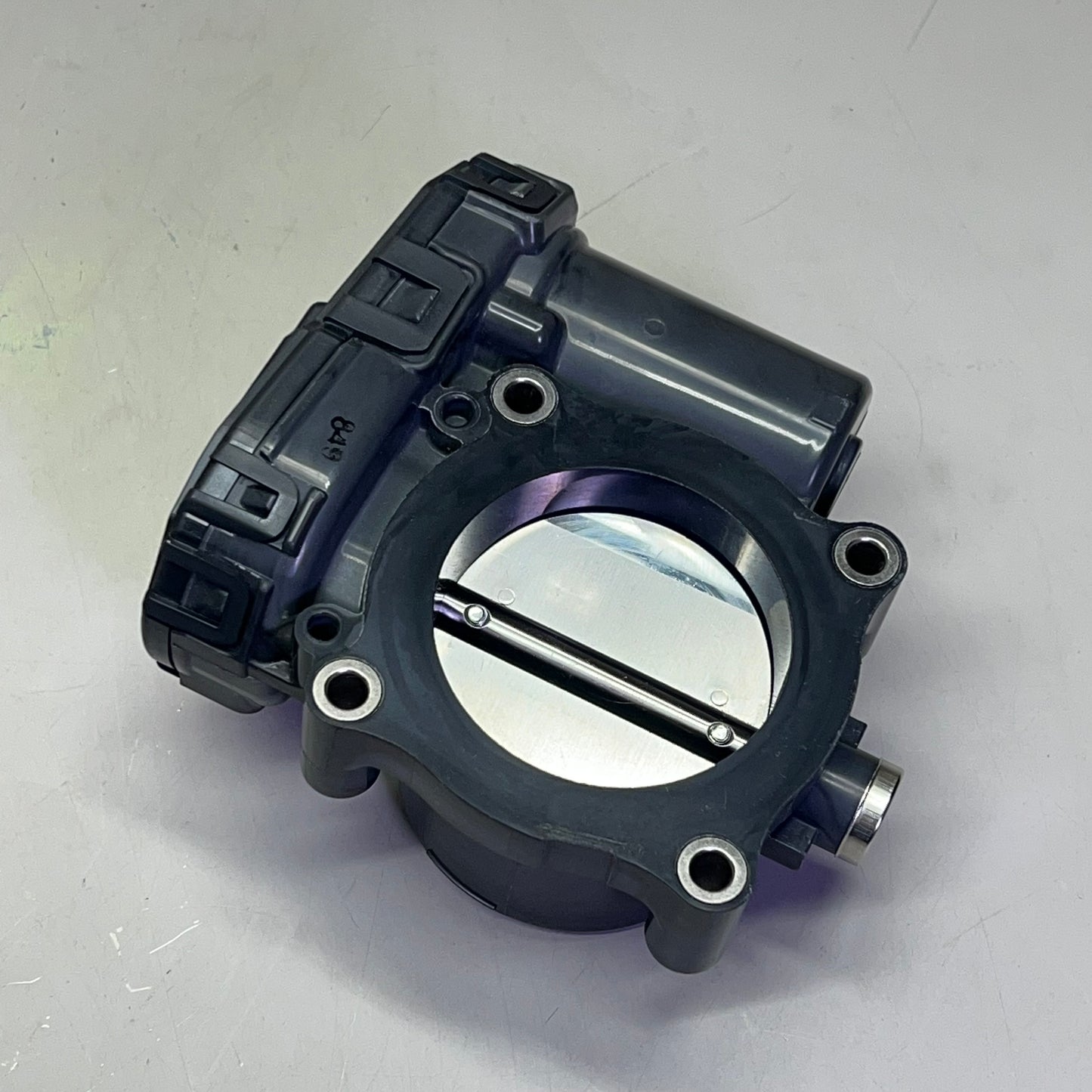 TECHSMART OE Fuel Injection Throttle Body Cast Iron & Plastic Material S20187