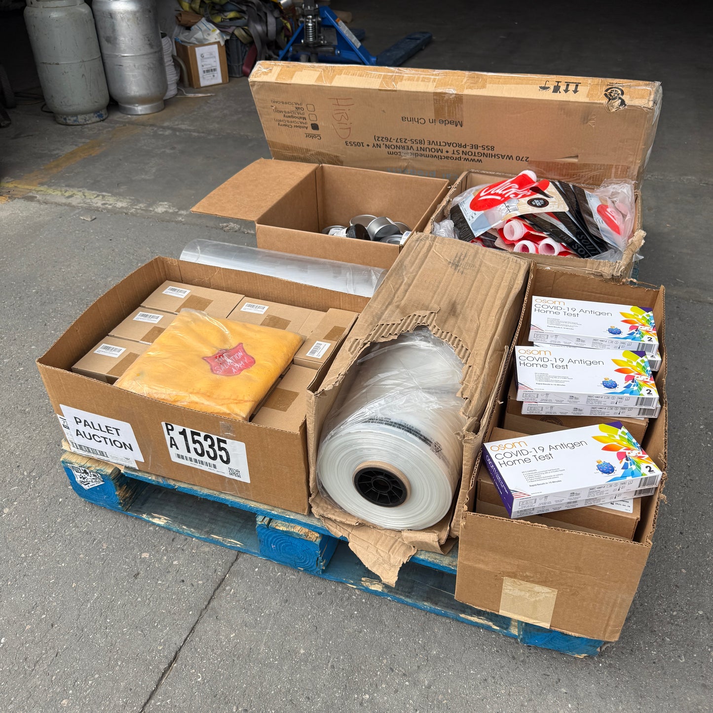 ZA@ Pallet of Plastic Bags, Chafing Dish Fuel, Expired Covid Tests, Table Top, Salvation Army Blanket & MORE! (AS-IS)